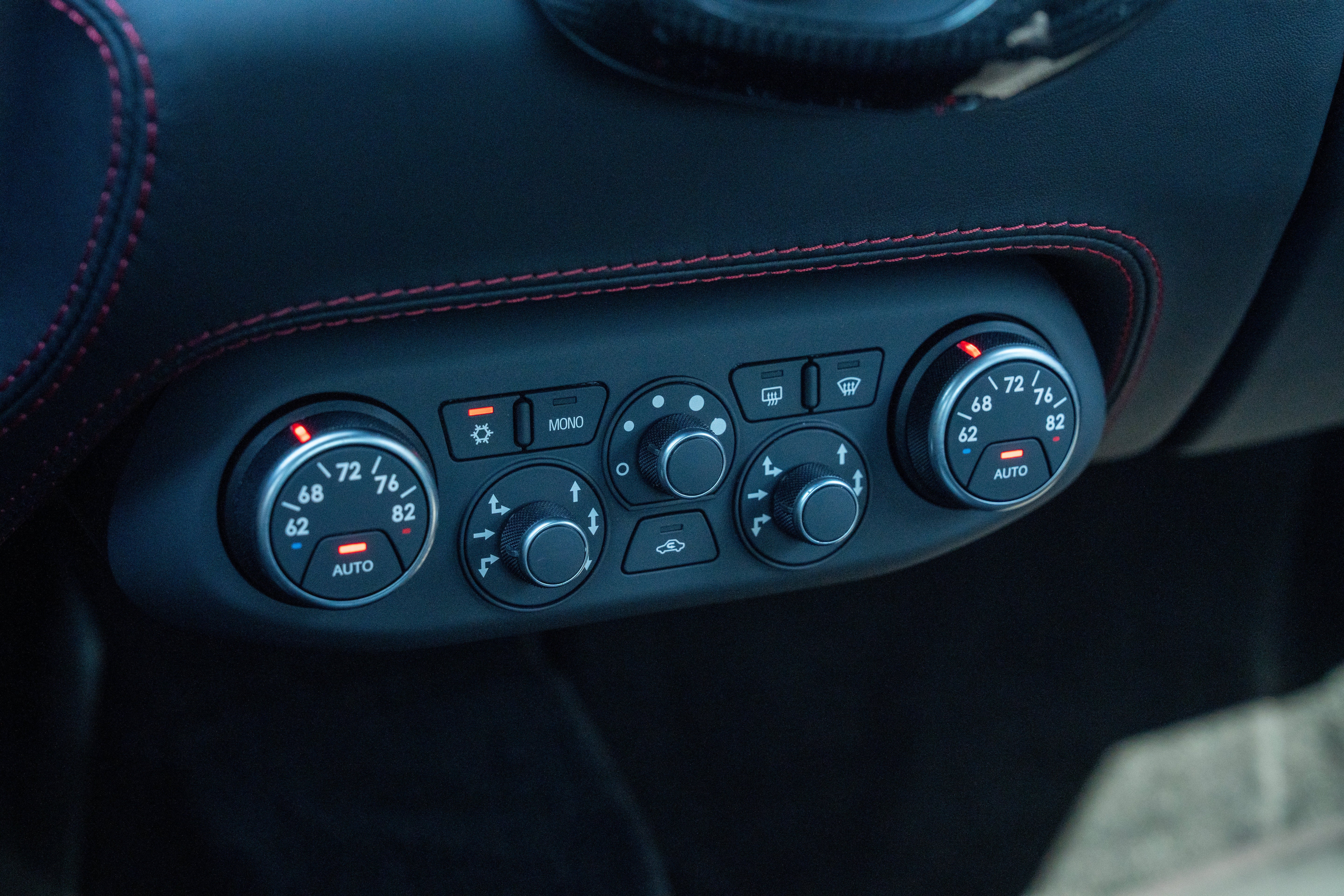 Used 2010 Nero Ferrari  image 43