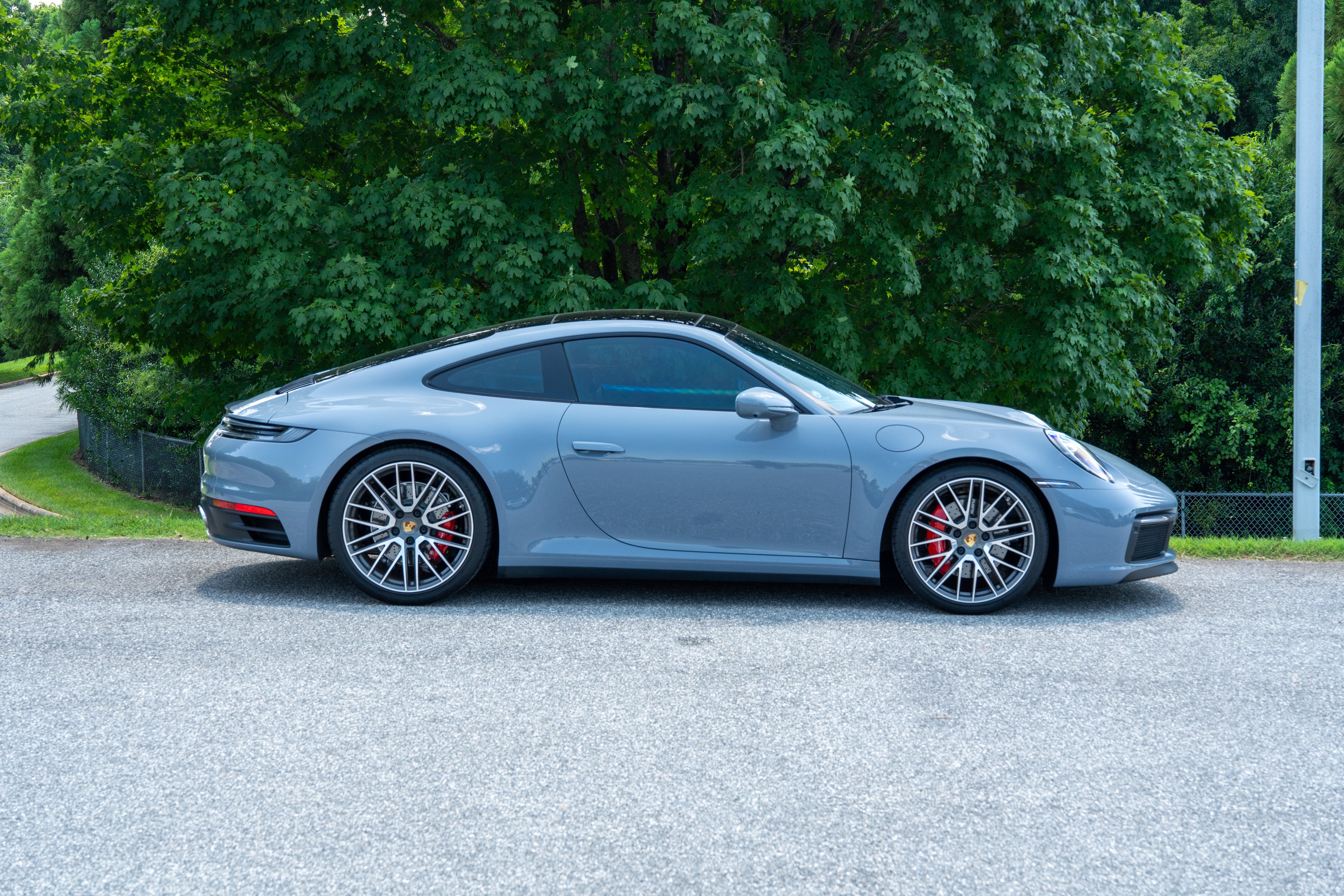 Used 2023 Arctic Grey Porsche Carrera 4S image 8