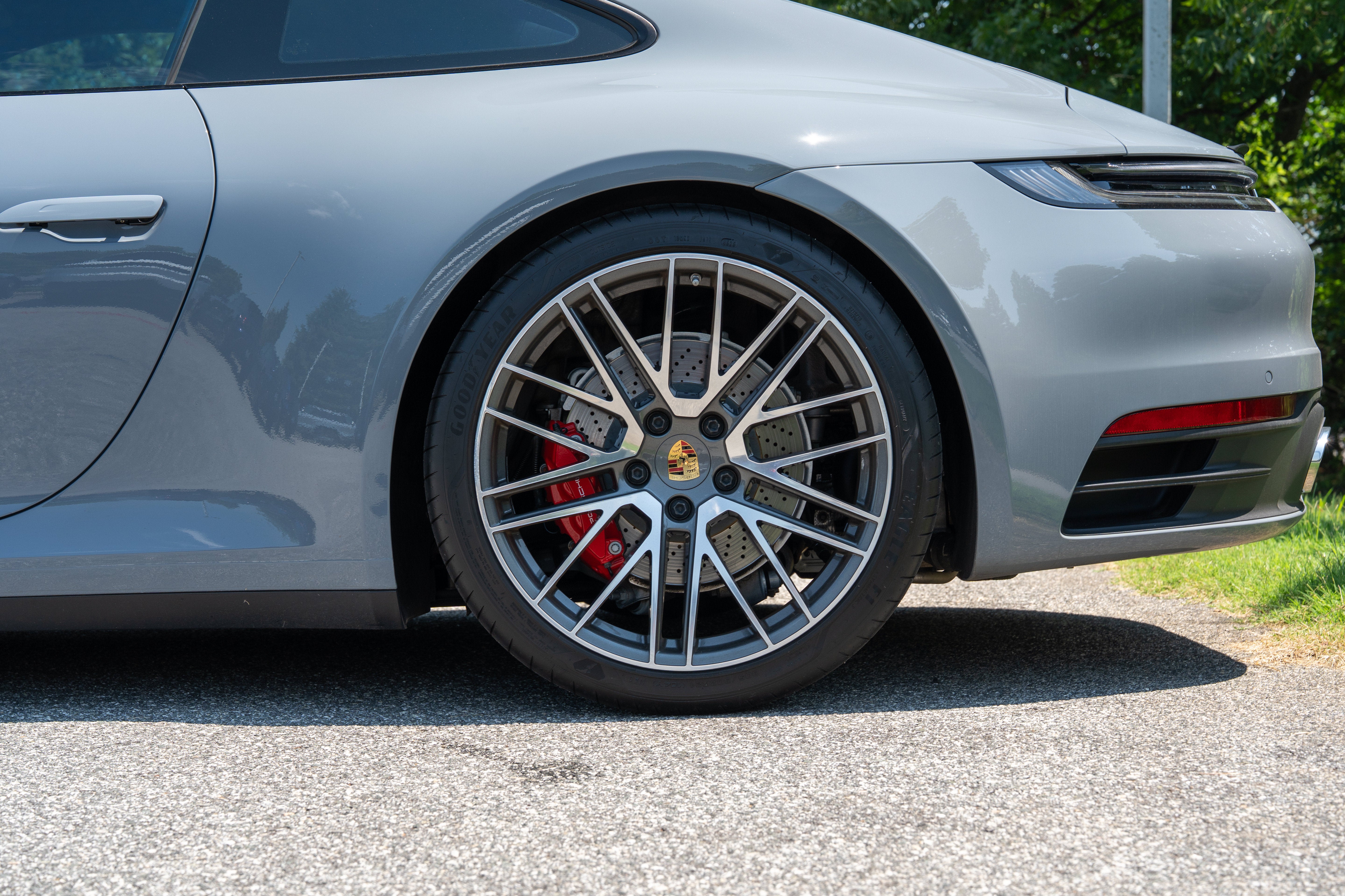 Used 2023 Arctic Grey Porsche Carrera 4S image 12