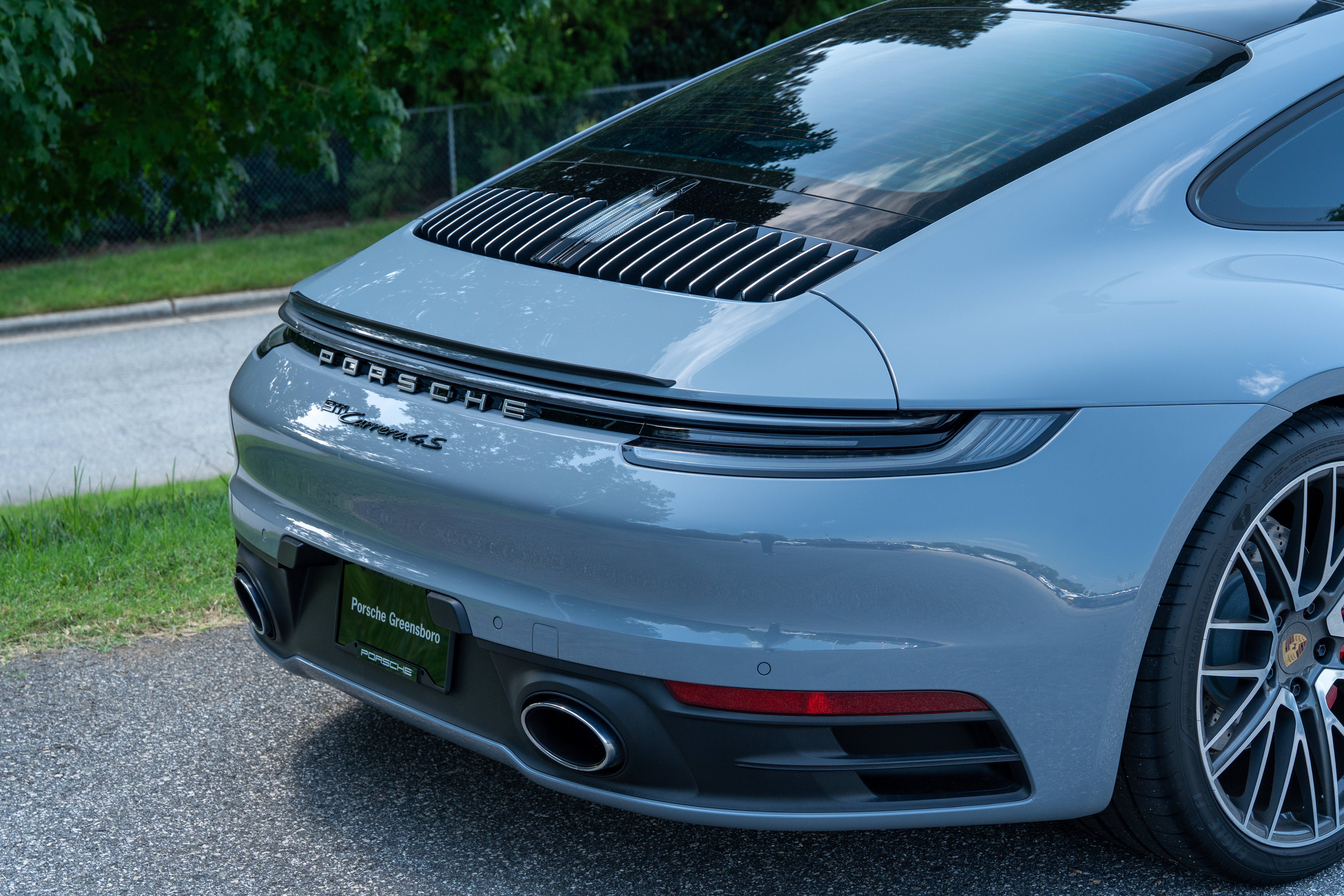 Used 2023 Arctic Grey Porsche Carrera 4S image 13