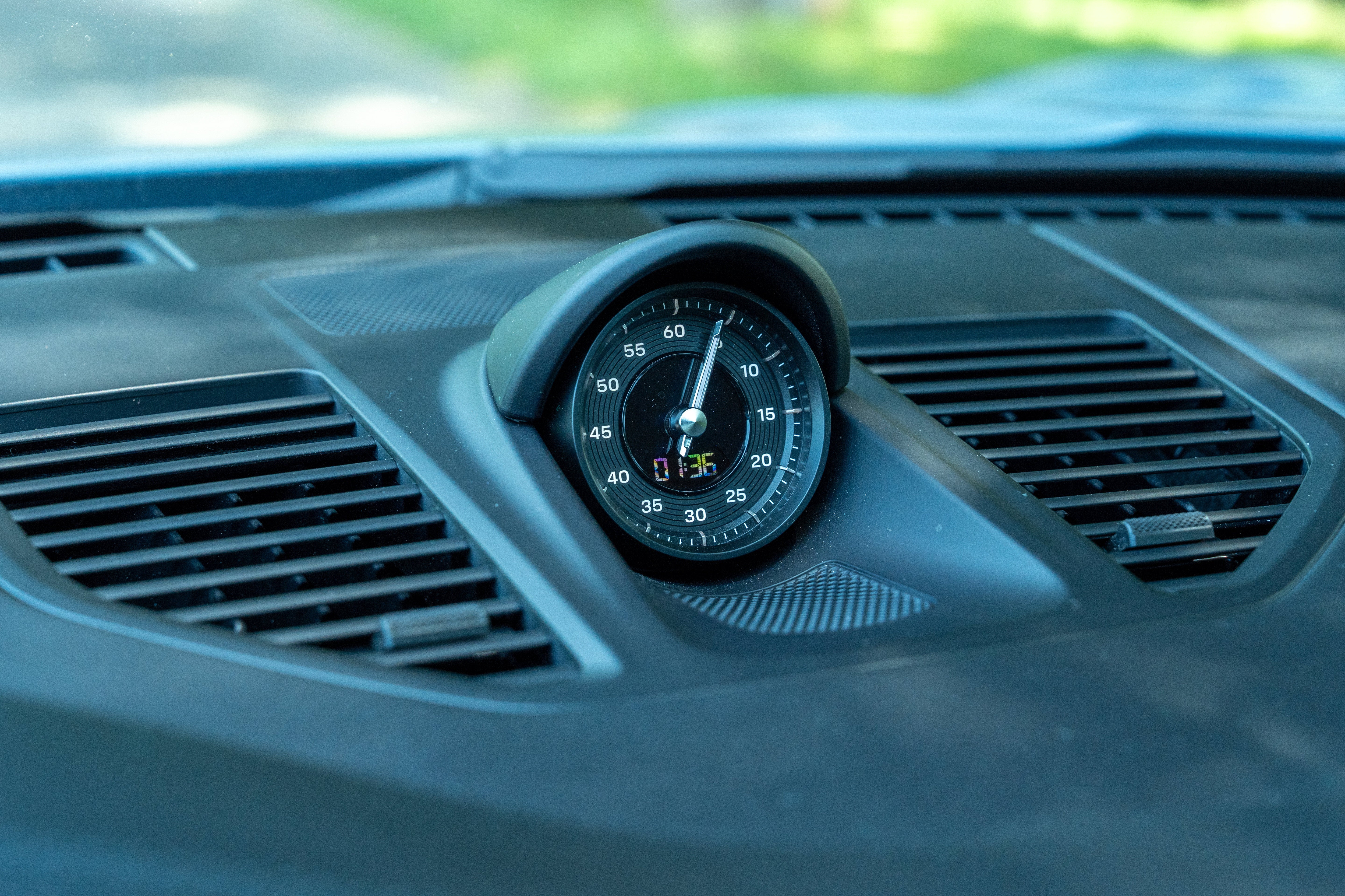 Used 2023 Arctic Grey Porsche Carrera 4S image 27