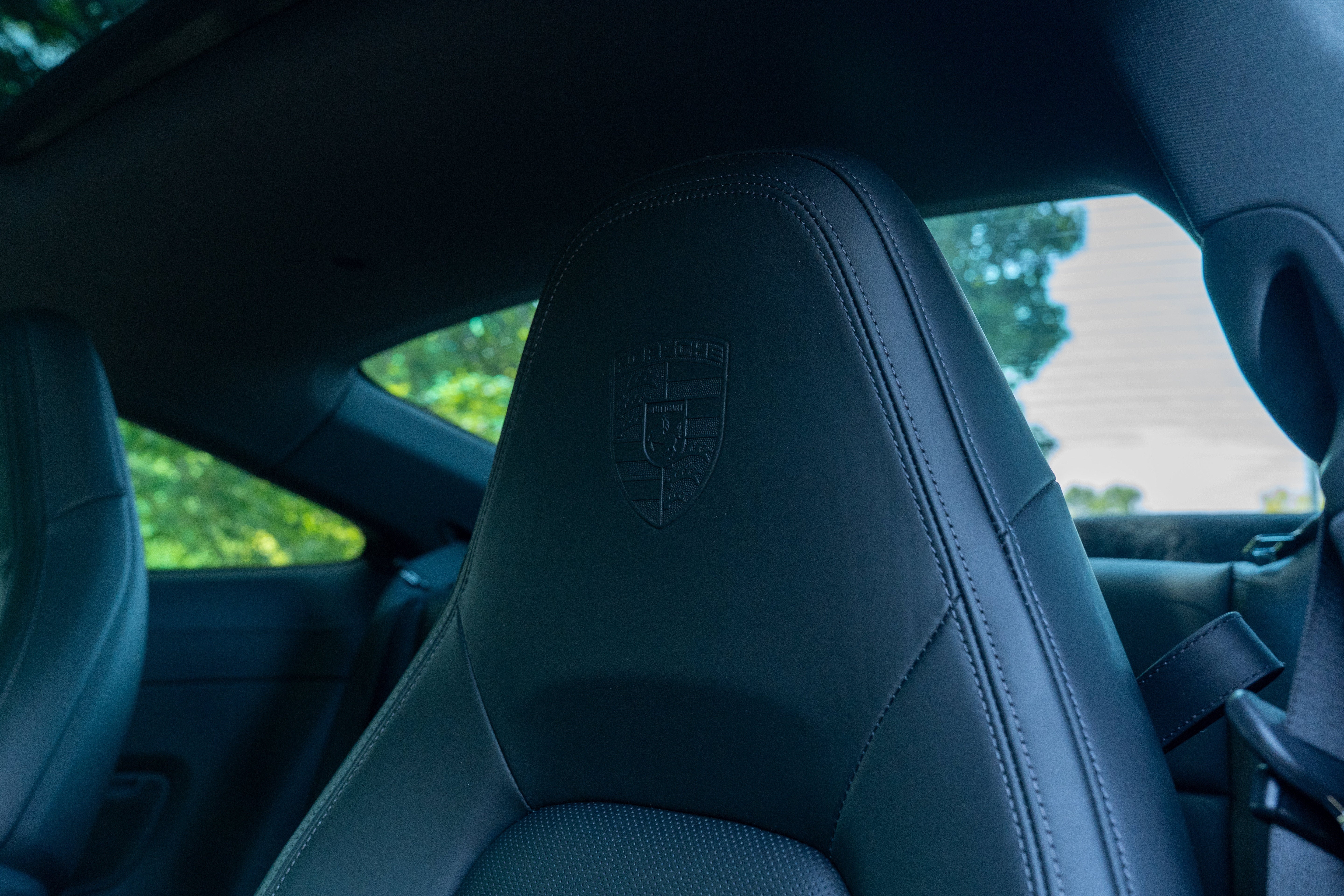 Used 2023 Arctic Grey Porsche Carrera 4S image 31