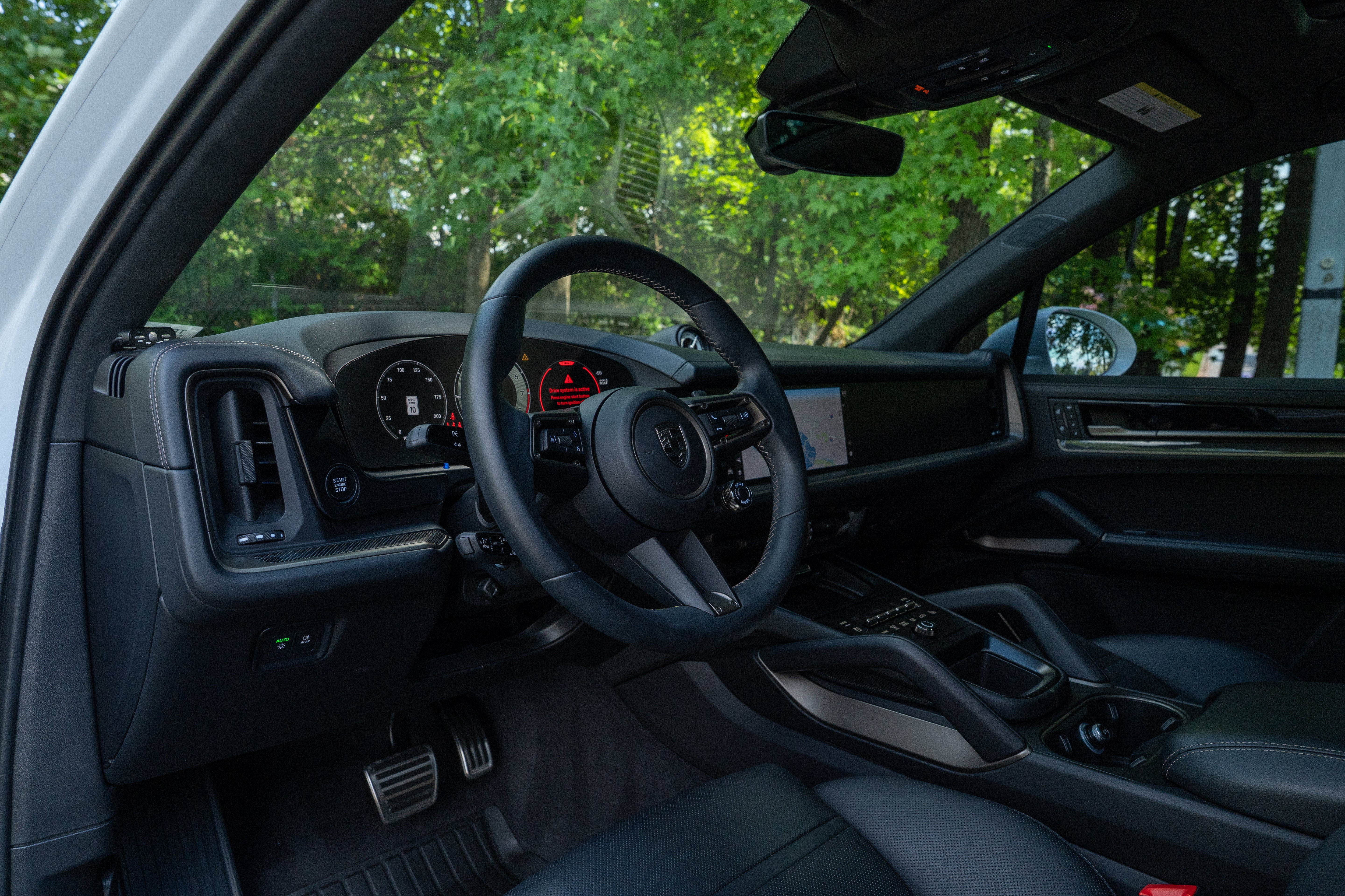 Used 2025 Carrara White Metallic Porsche Turbo E-Hybrid image 4