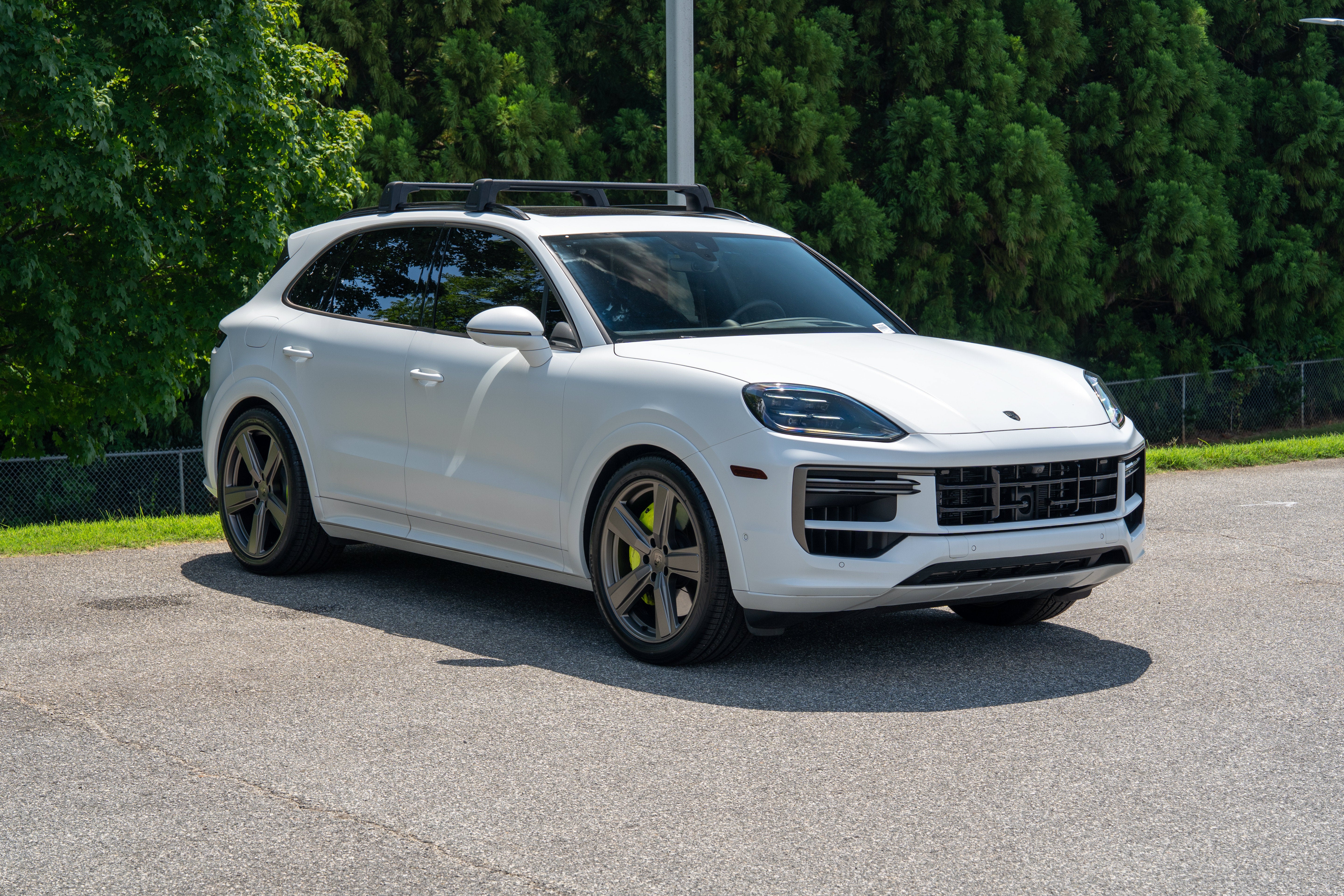 Used 2025 Carrara White Metallic Porsche Turbo E-Hybrid image 9