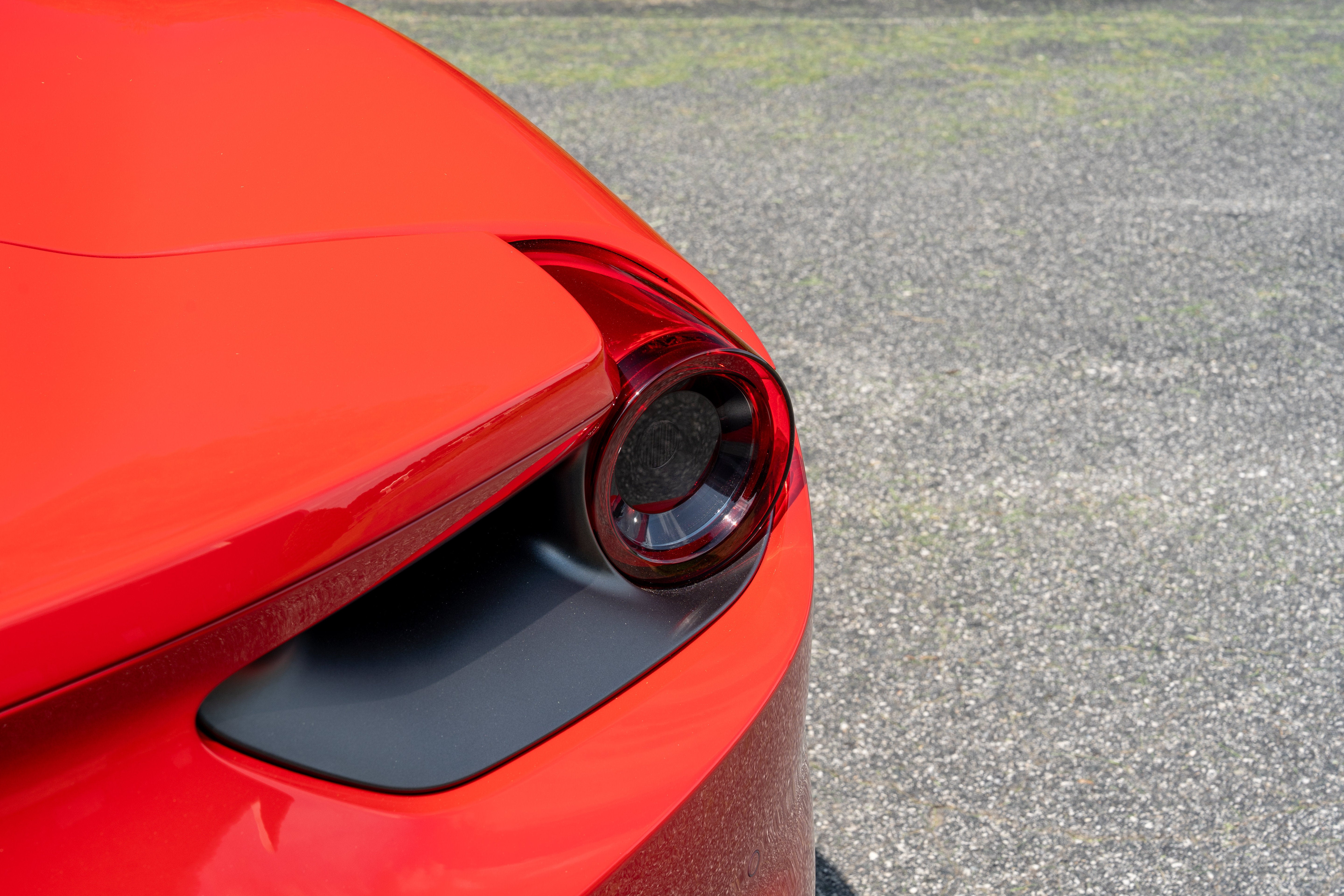 Certified Used 2018 Rosso Corsa Ferrari  image 19