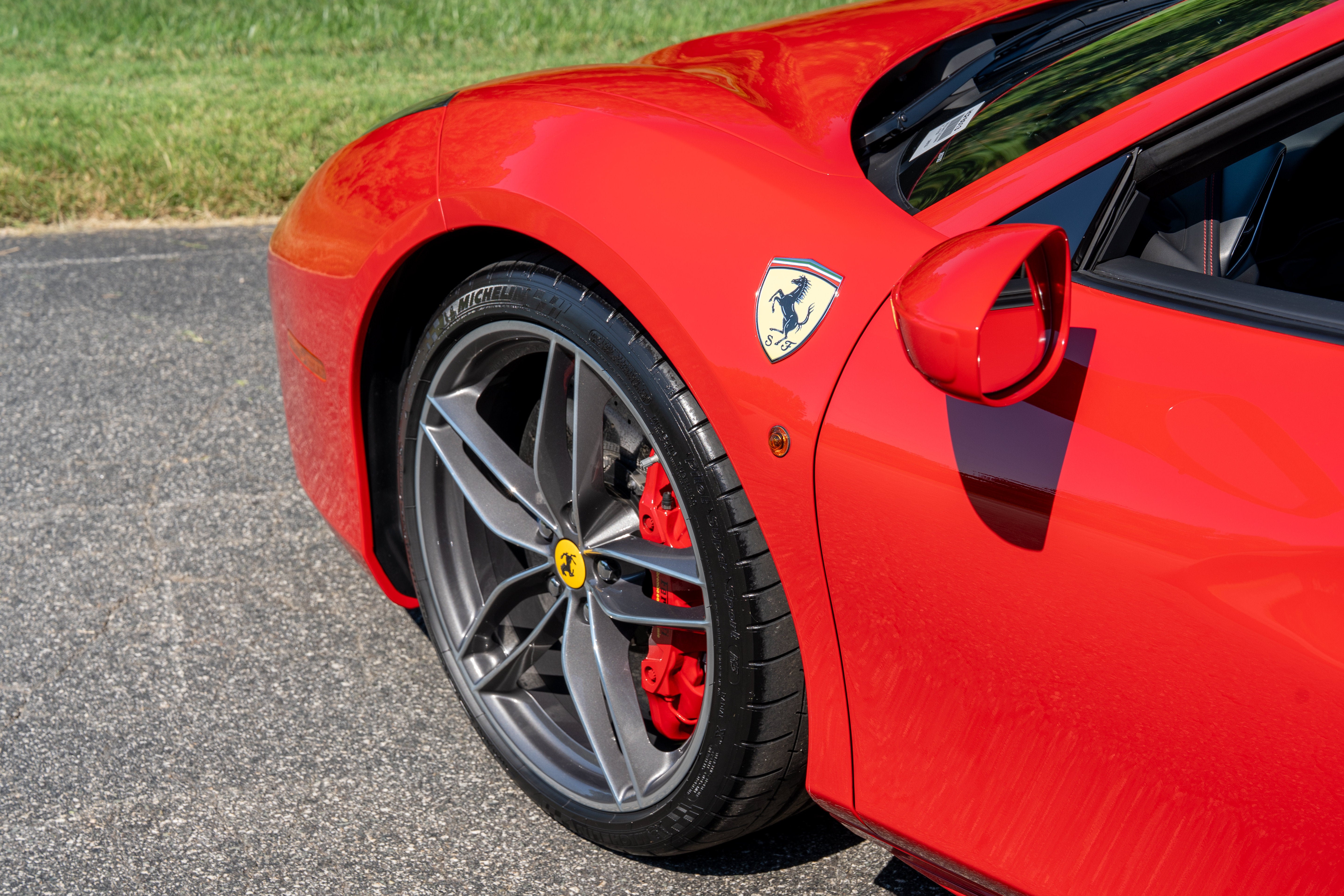 Certified Used 2018 Rosso Corsa Ferrari  image 10