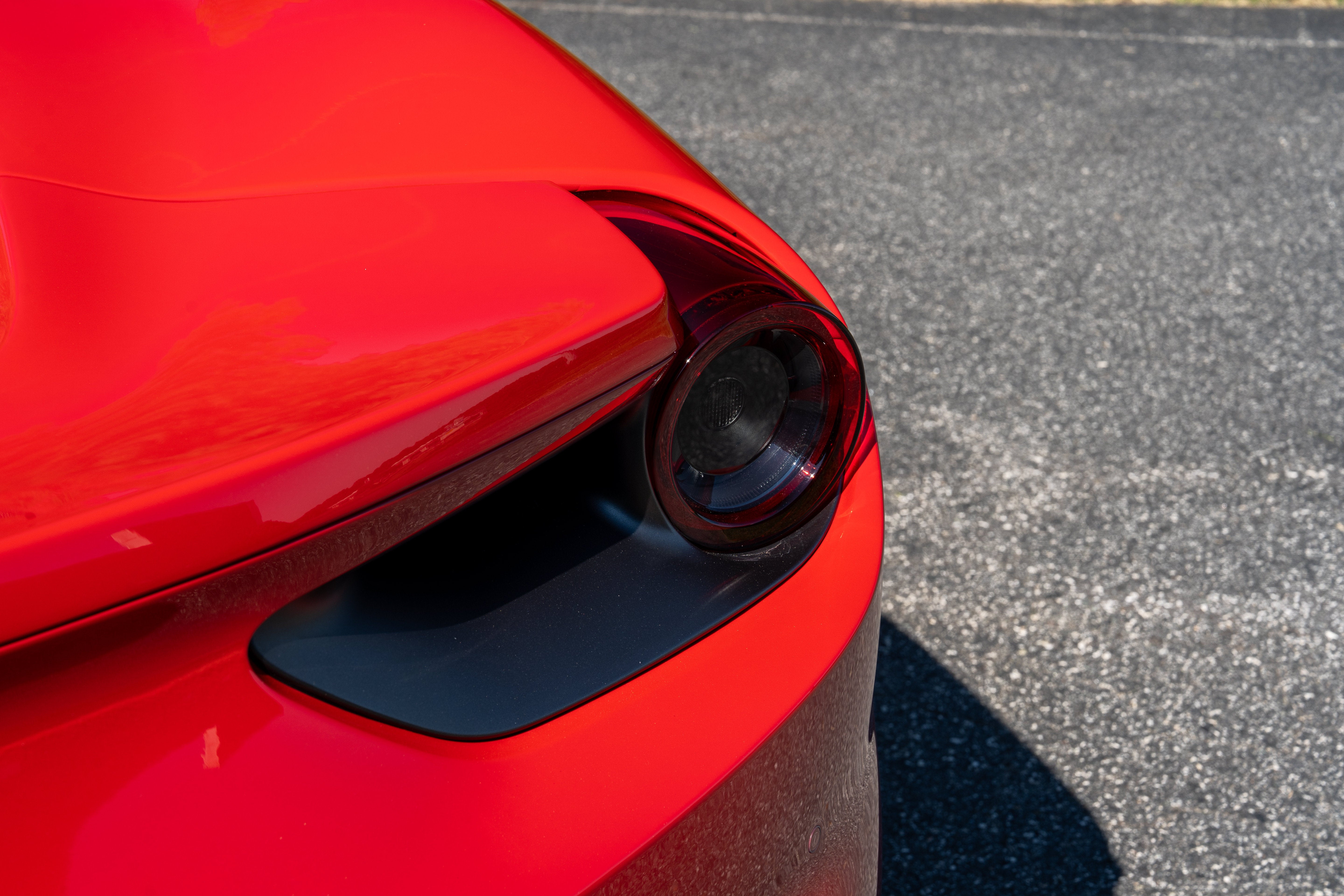 Certified Used 2018 Rosso Corsa Ferrari  image 19