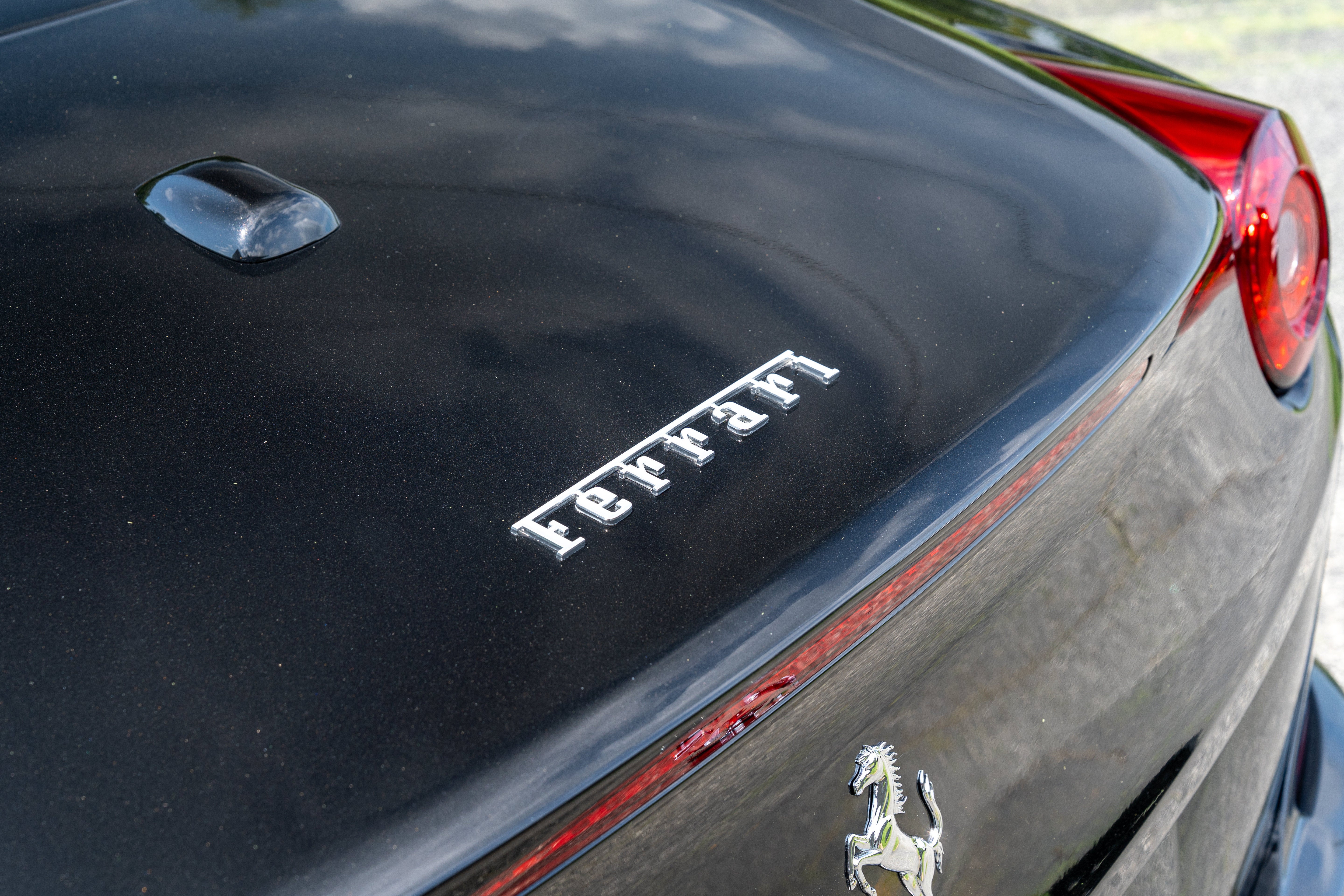 Certified Used 2018 Nero Daytona Ferrari T image 15