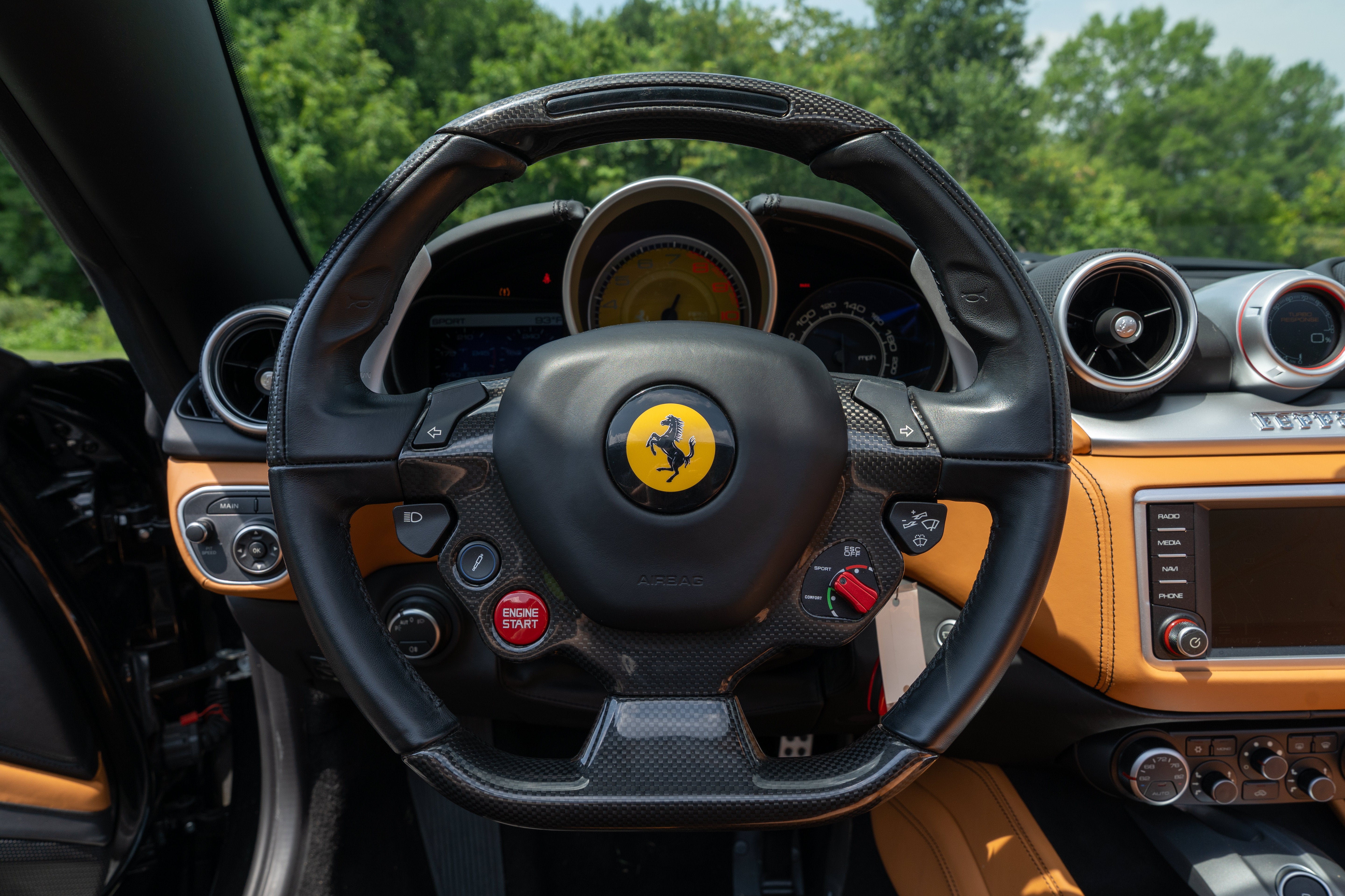 Certified Used 2018 Nero Daytona Ferrari T image 33