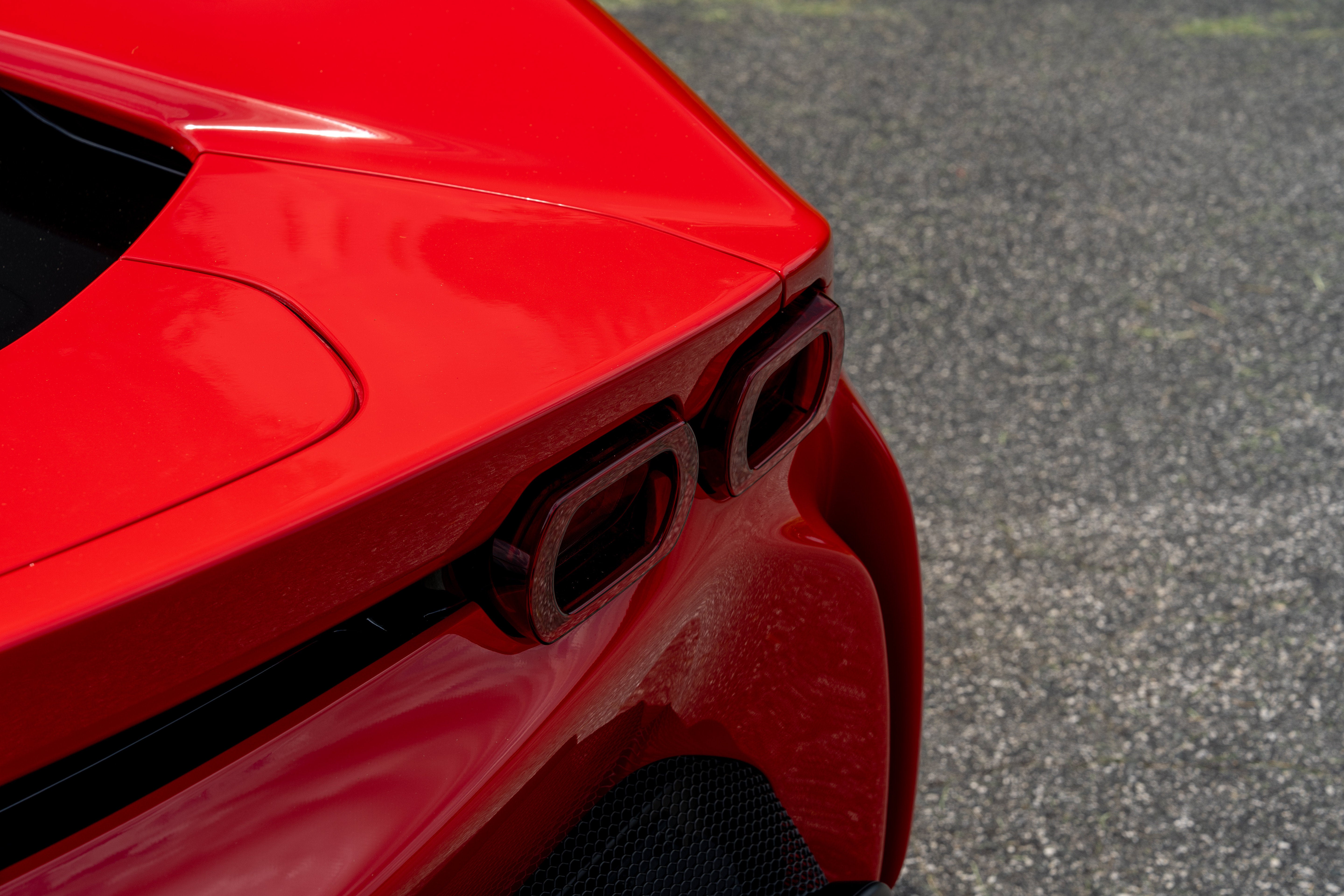 Certified Used 2022 Rosso Corsa Ferrari  image 18