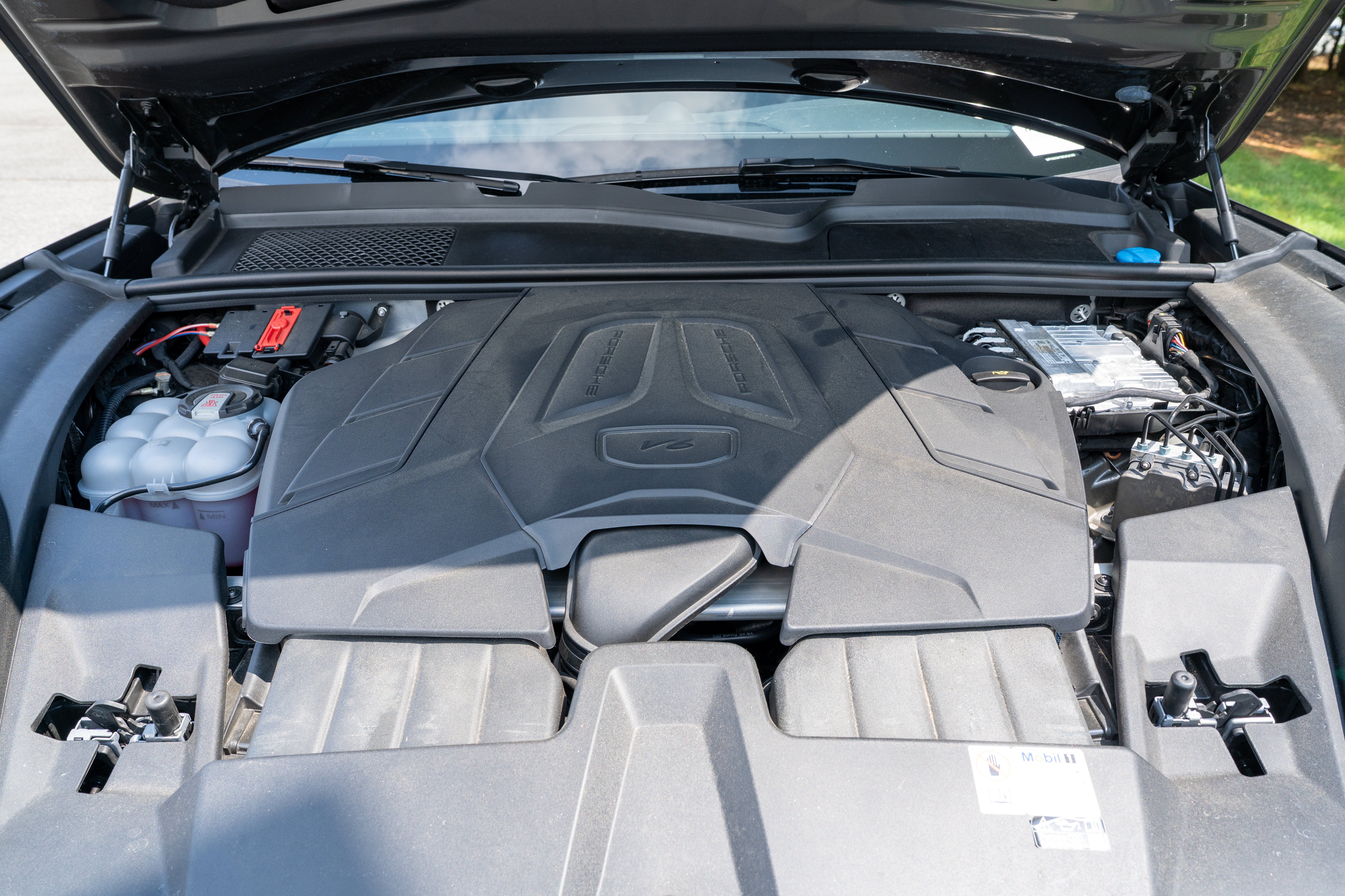 Used 2024 Gray Porsche Coupe image 17