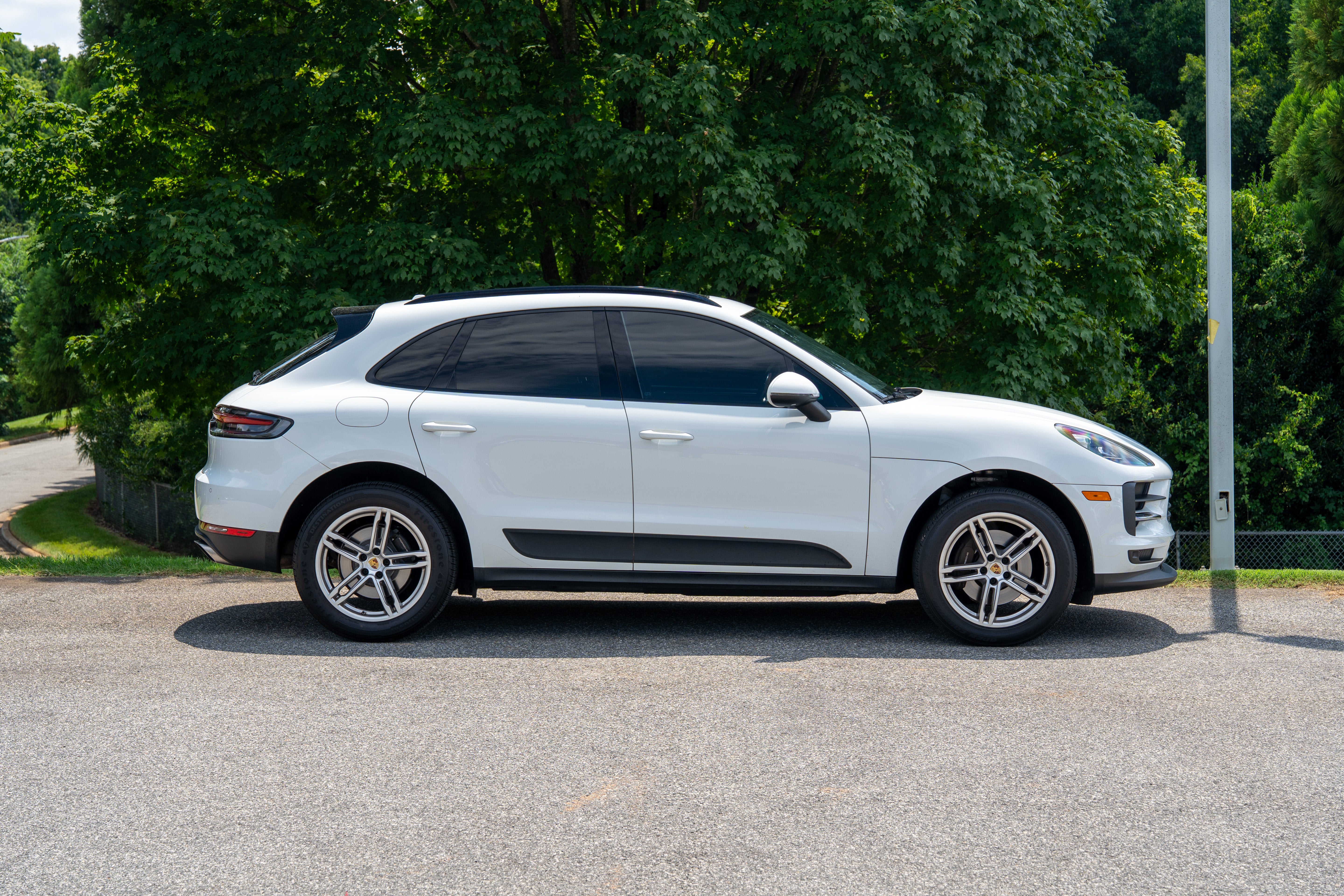 Used 2019 White Porsche  image 8