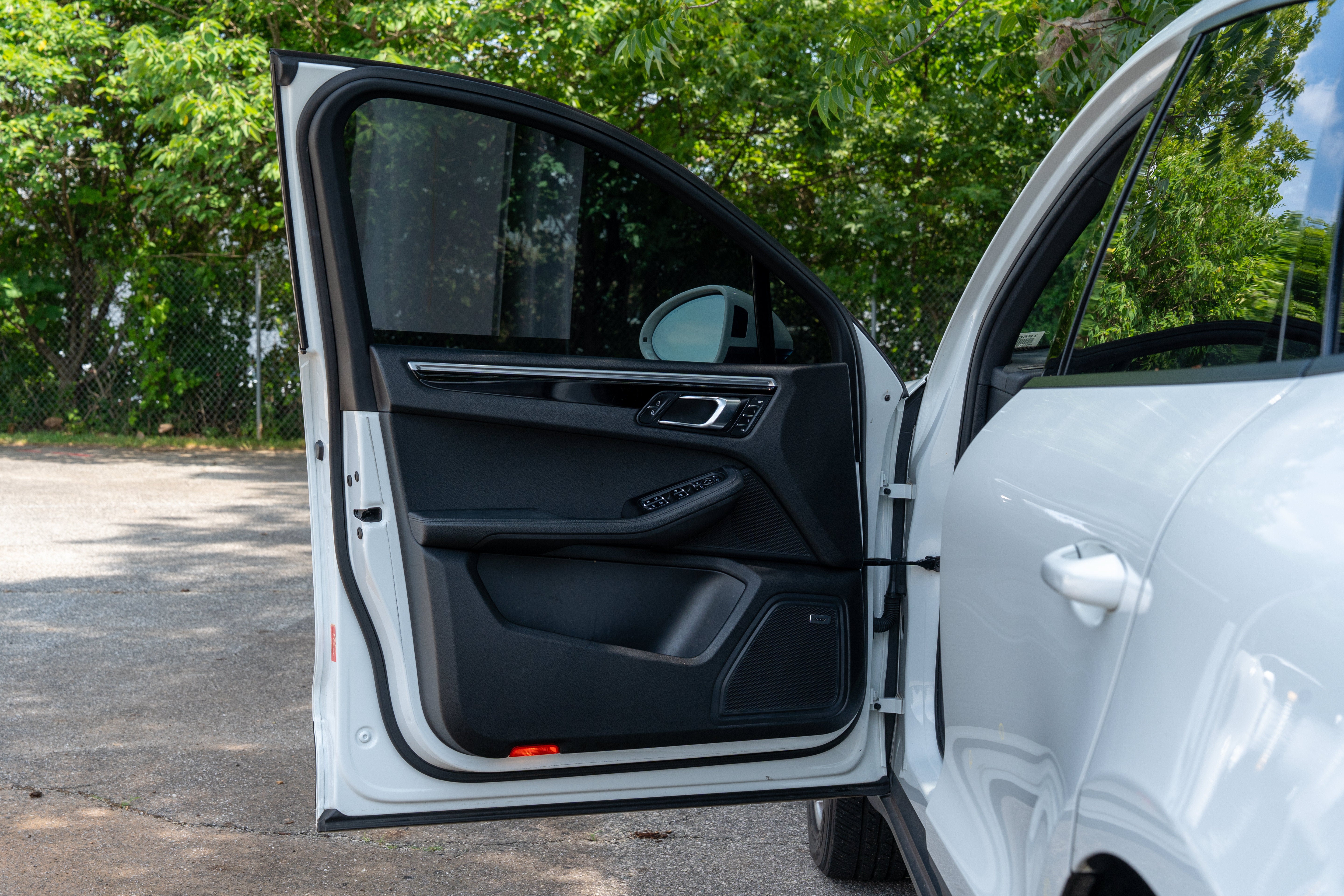 Used 2019 White Porsche  image 20