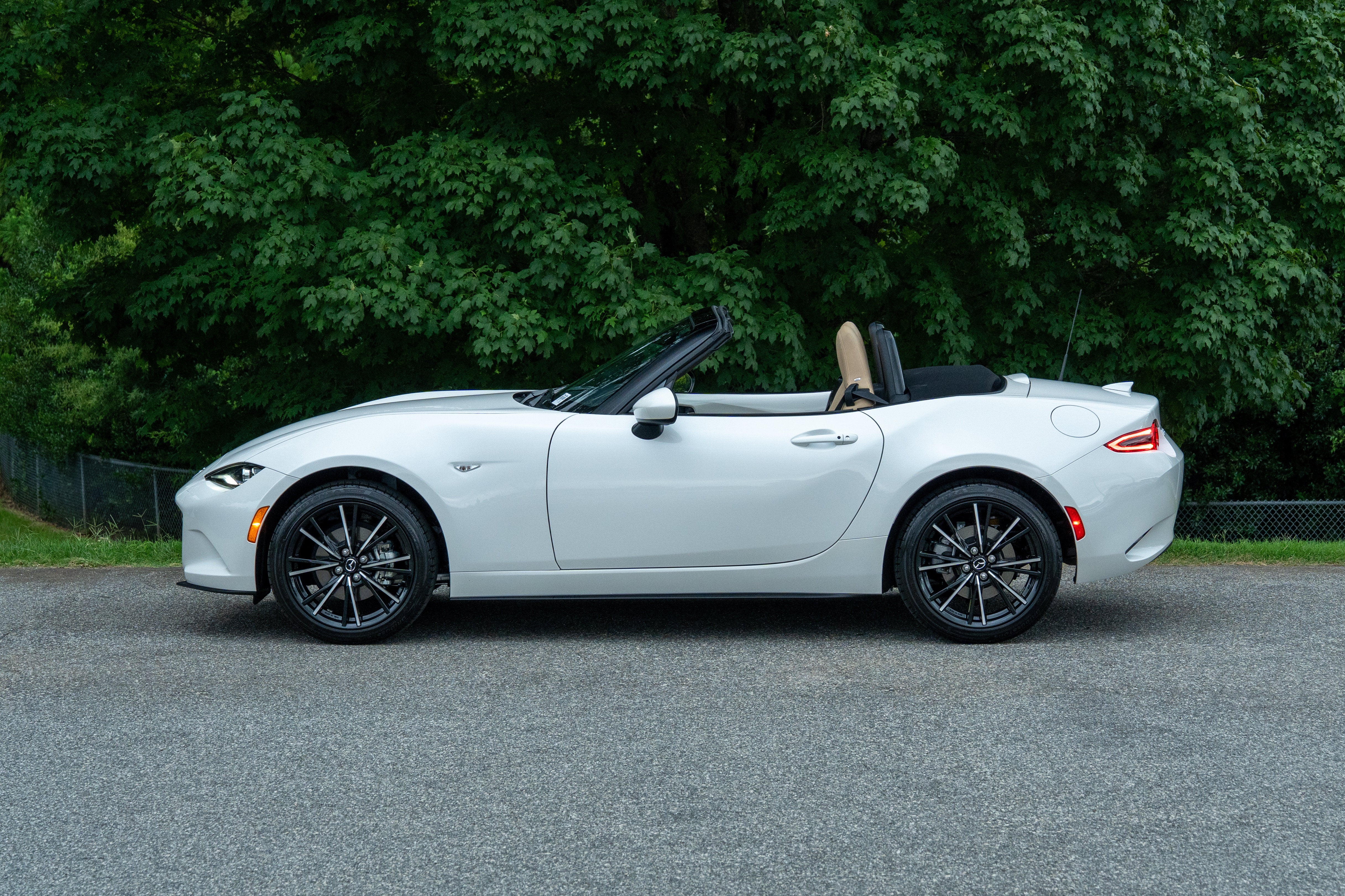 Used 2026 Snowflake White Pearl Mica Mazda Grand Touring image 6