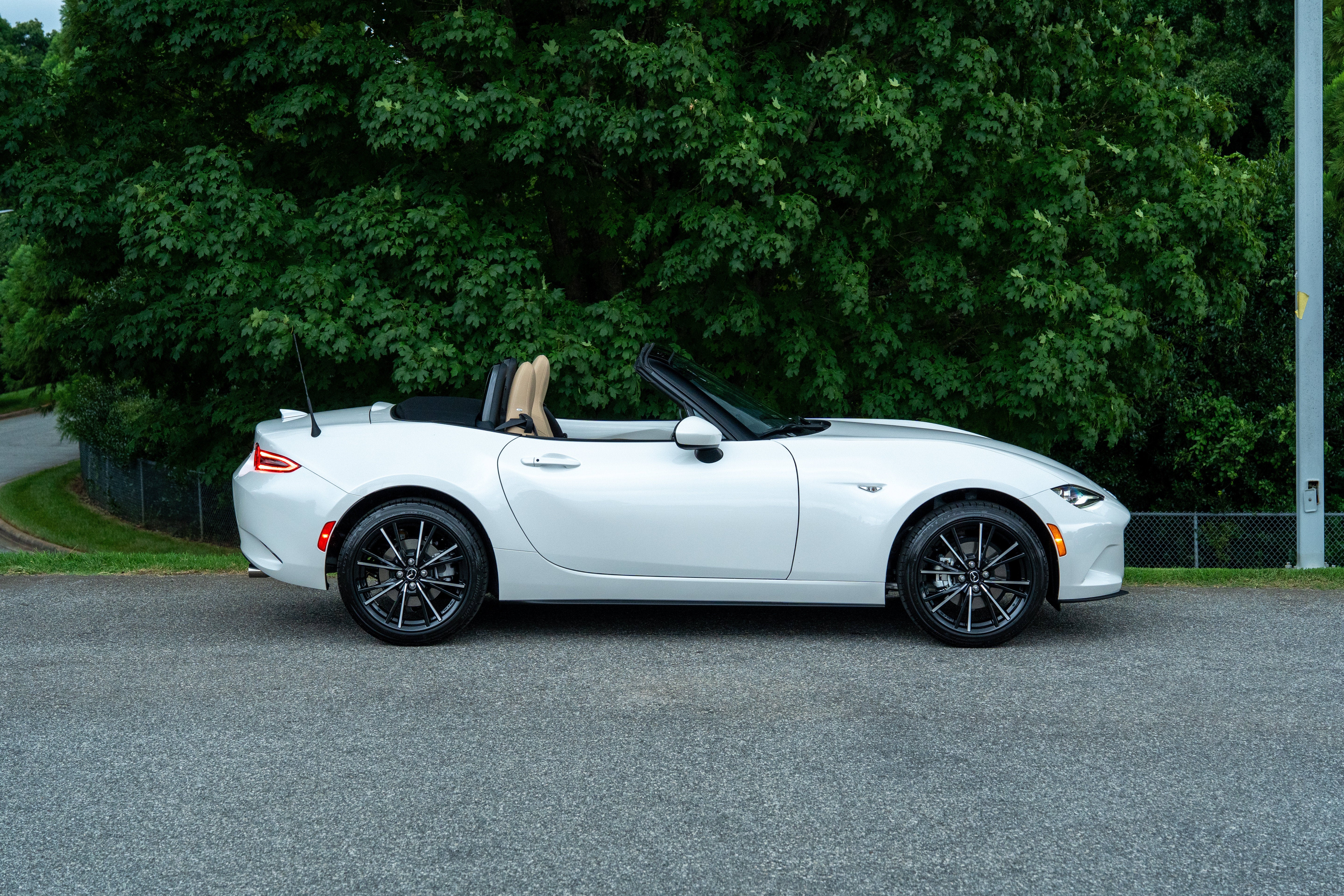 Used 2026 Snowflake White Pearl Mica Mazda Grand Touring image 10