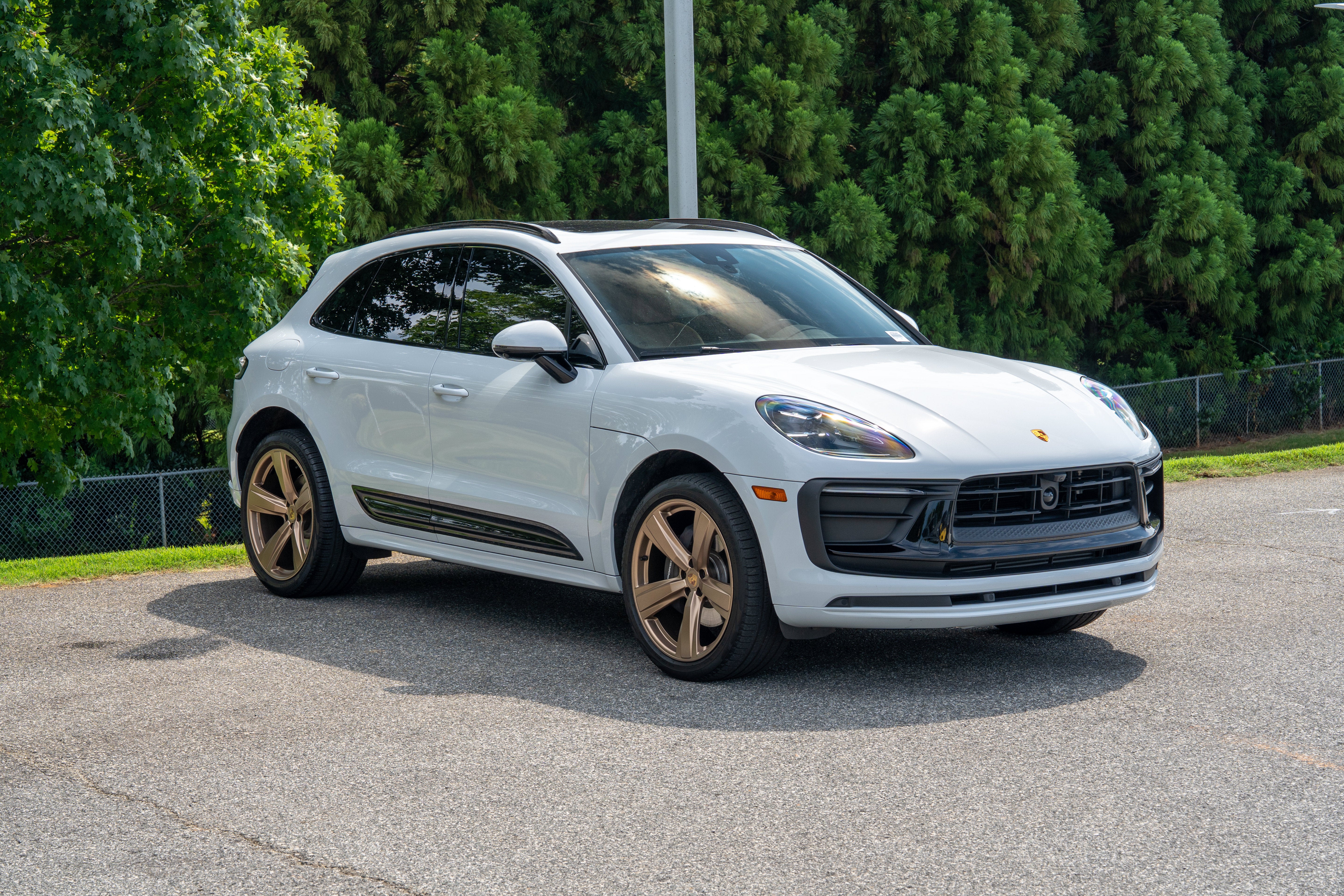 Used 2024 Carrara White Metallic Porsche Base image 9