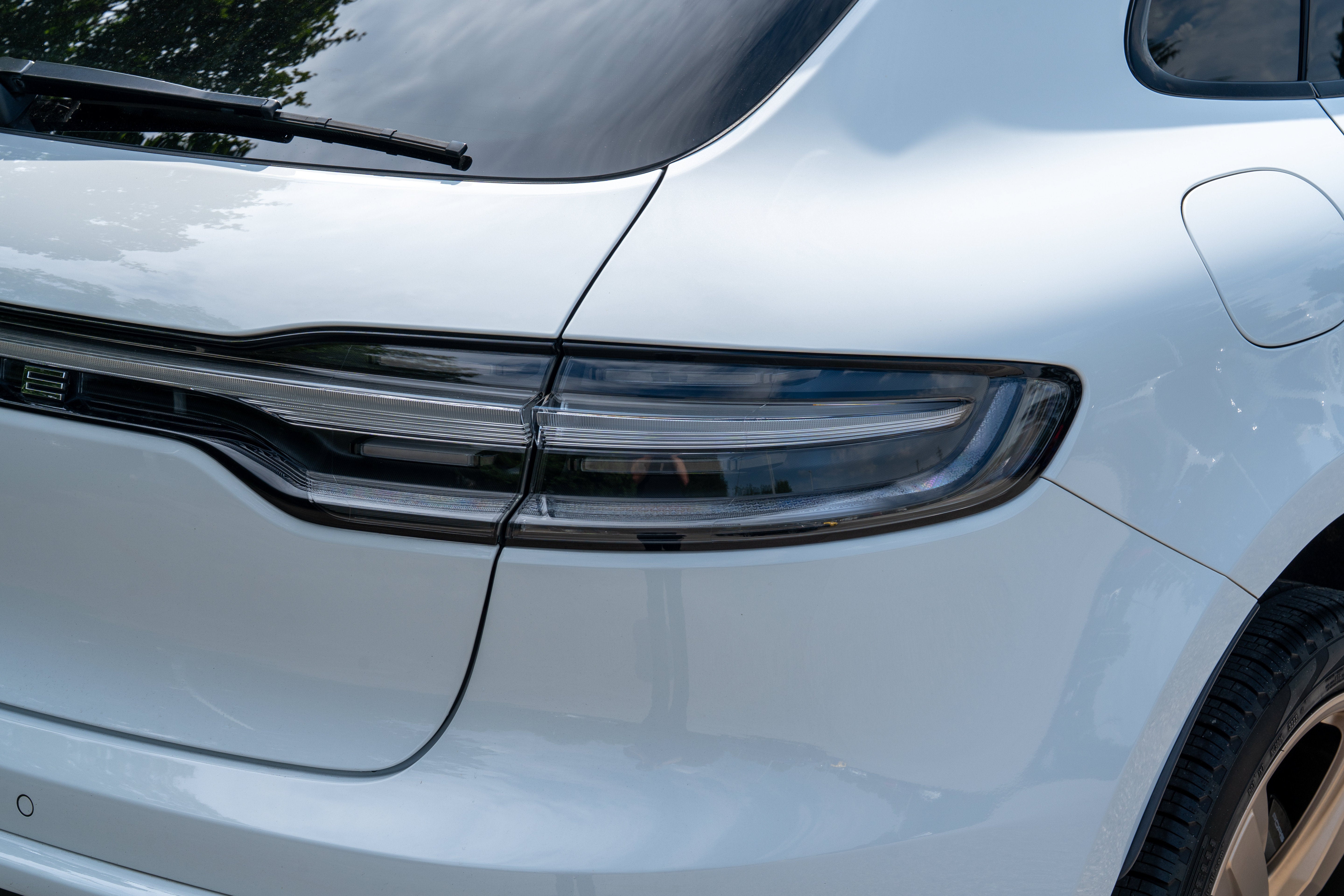 Used 2024 Carrara White Metallic Porsche Base image 14