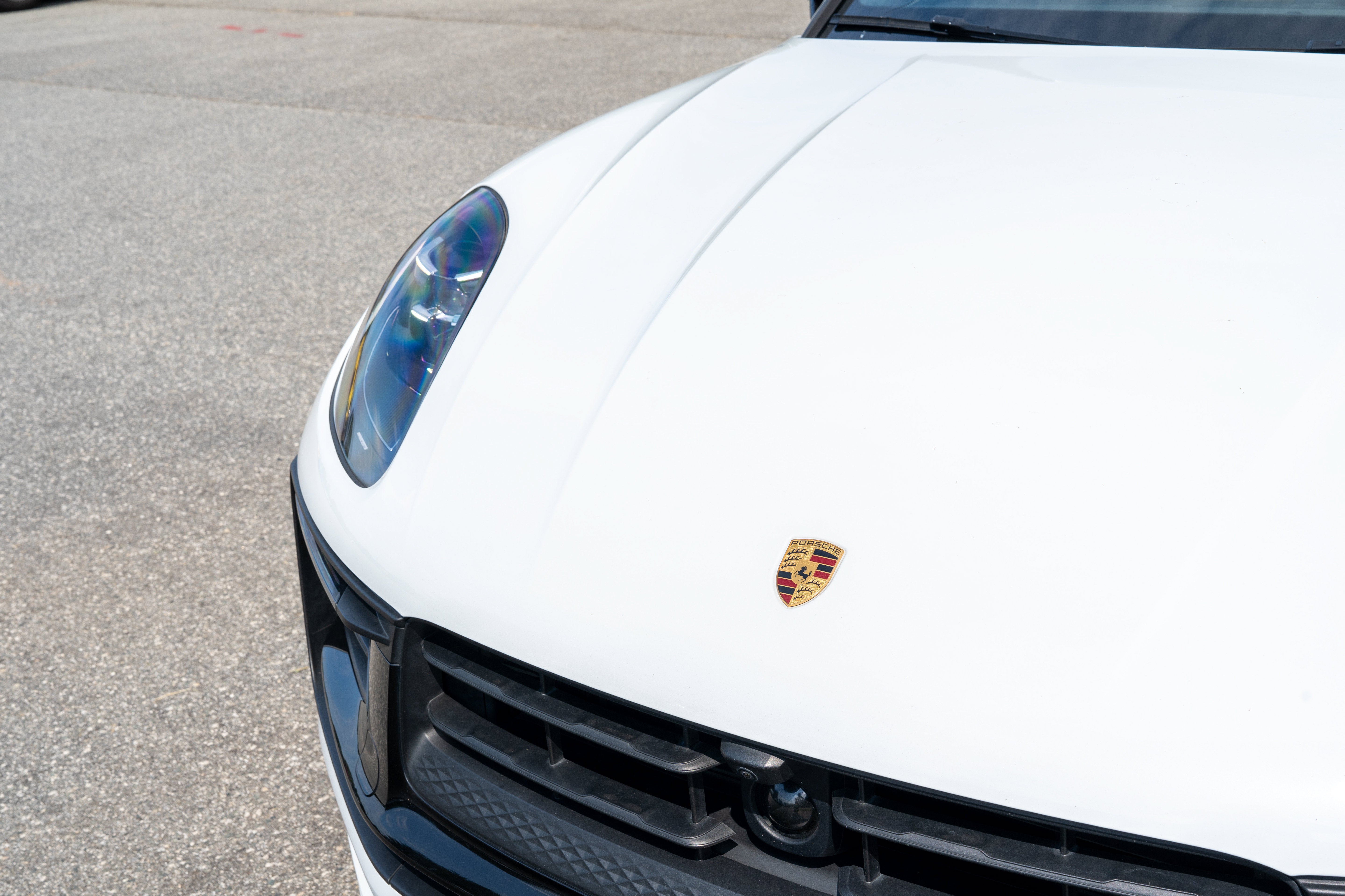 Used 2024 Carrara White Metallic Porsche Base image 18