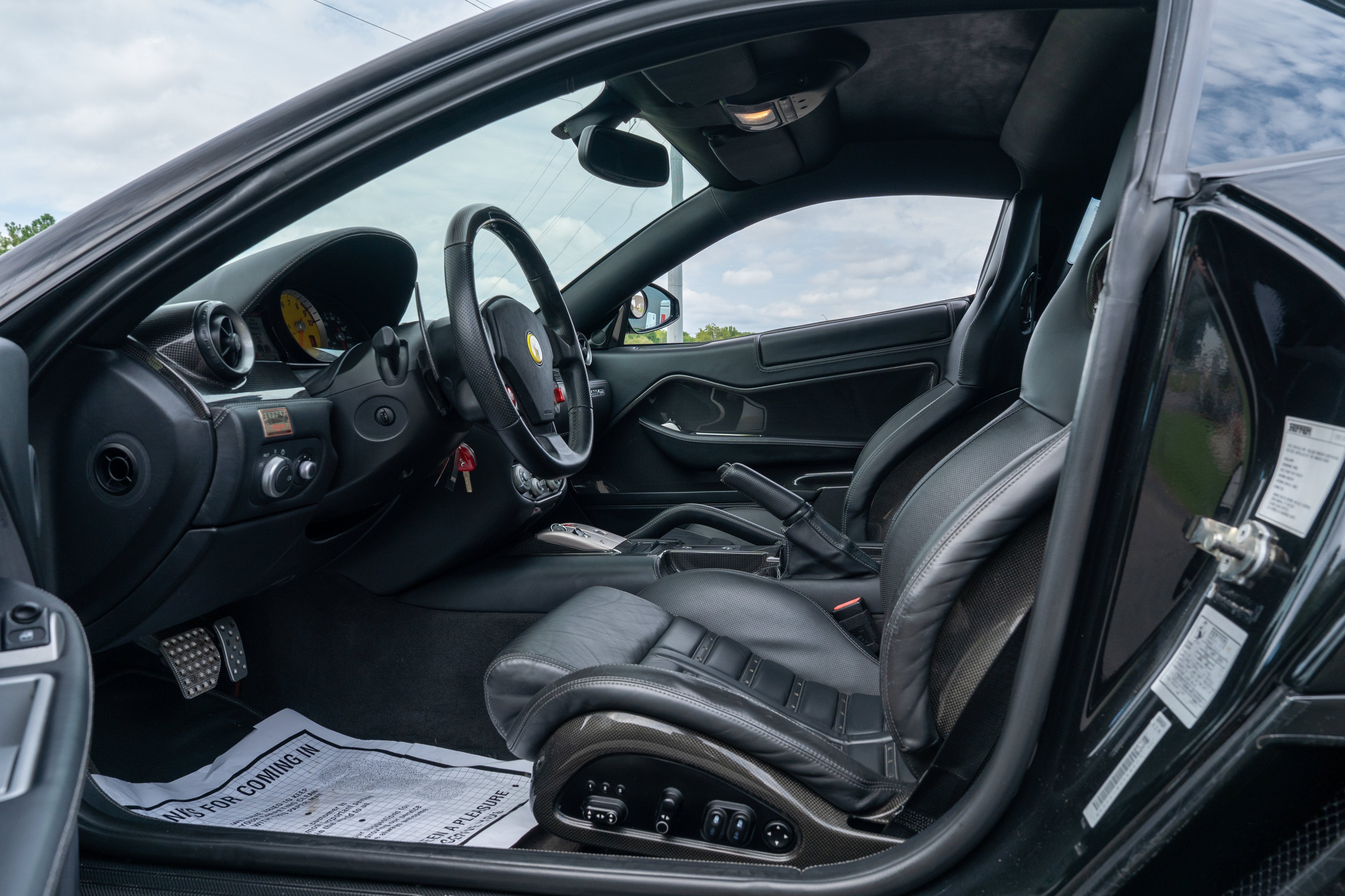 Used 2009 Nero Ferrari  image 29