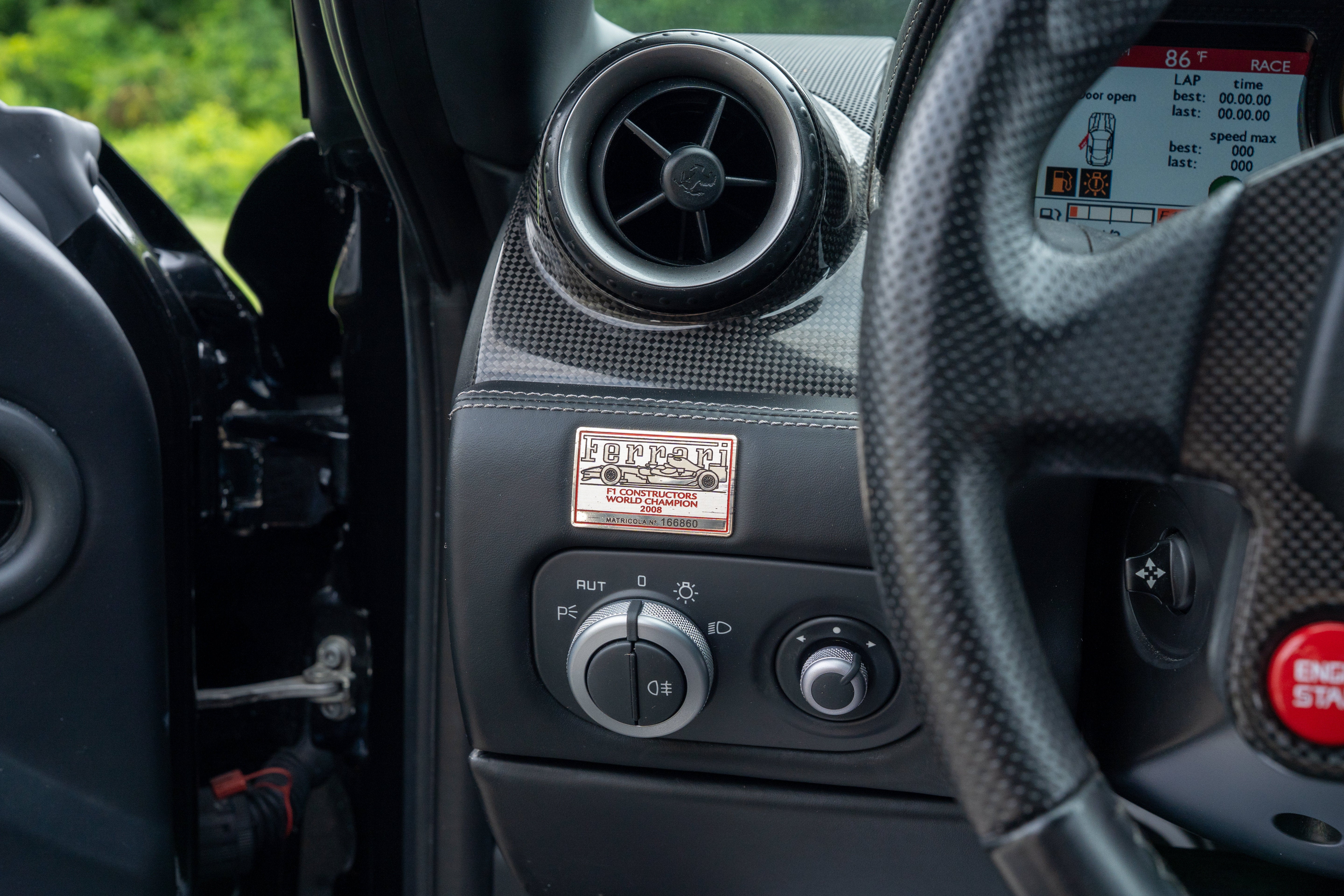 Used 2009 Nero Ferrari  image 34