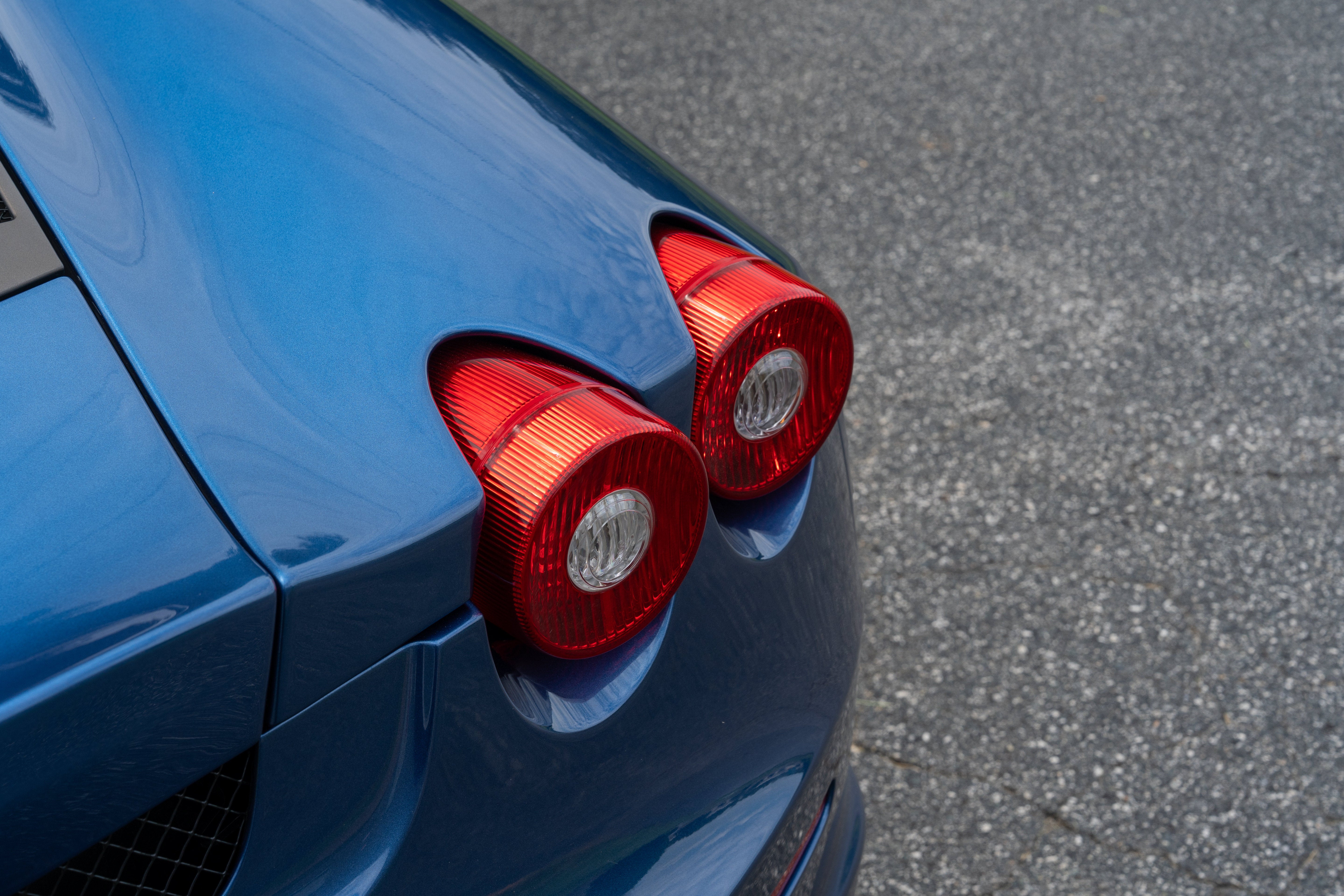 Used 2007 Blu Mirabeau Ferrari Berlinetta image 17