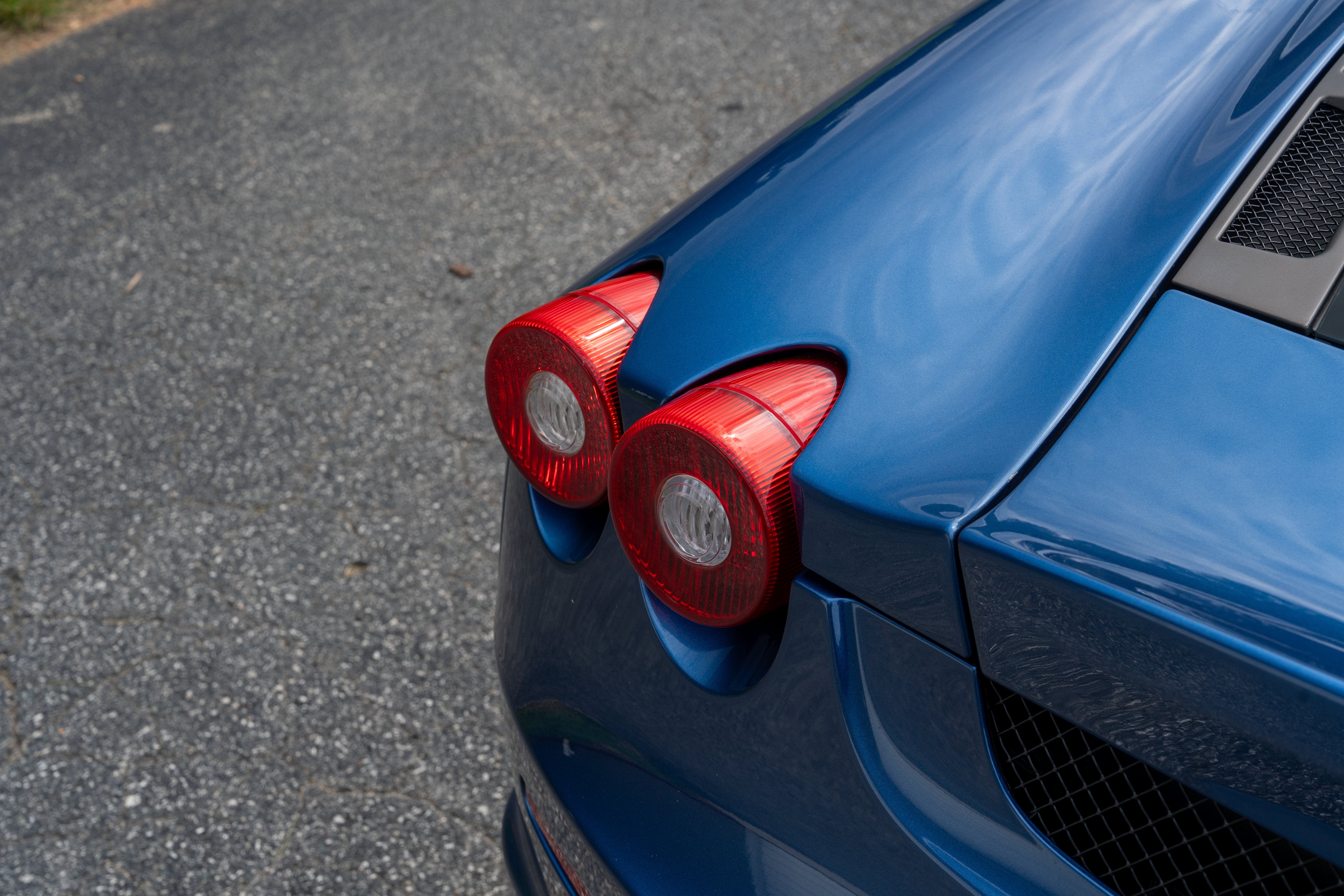 Used 2007 Blu Mirabeau Ferrari Berlinetta image 18