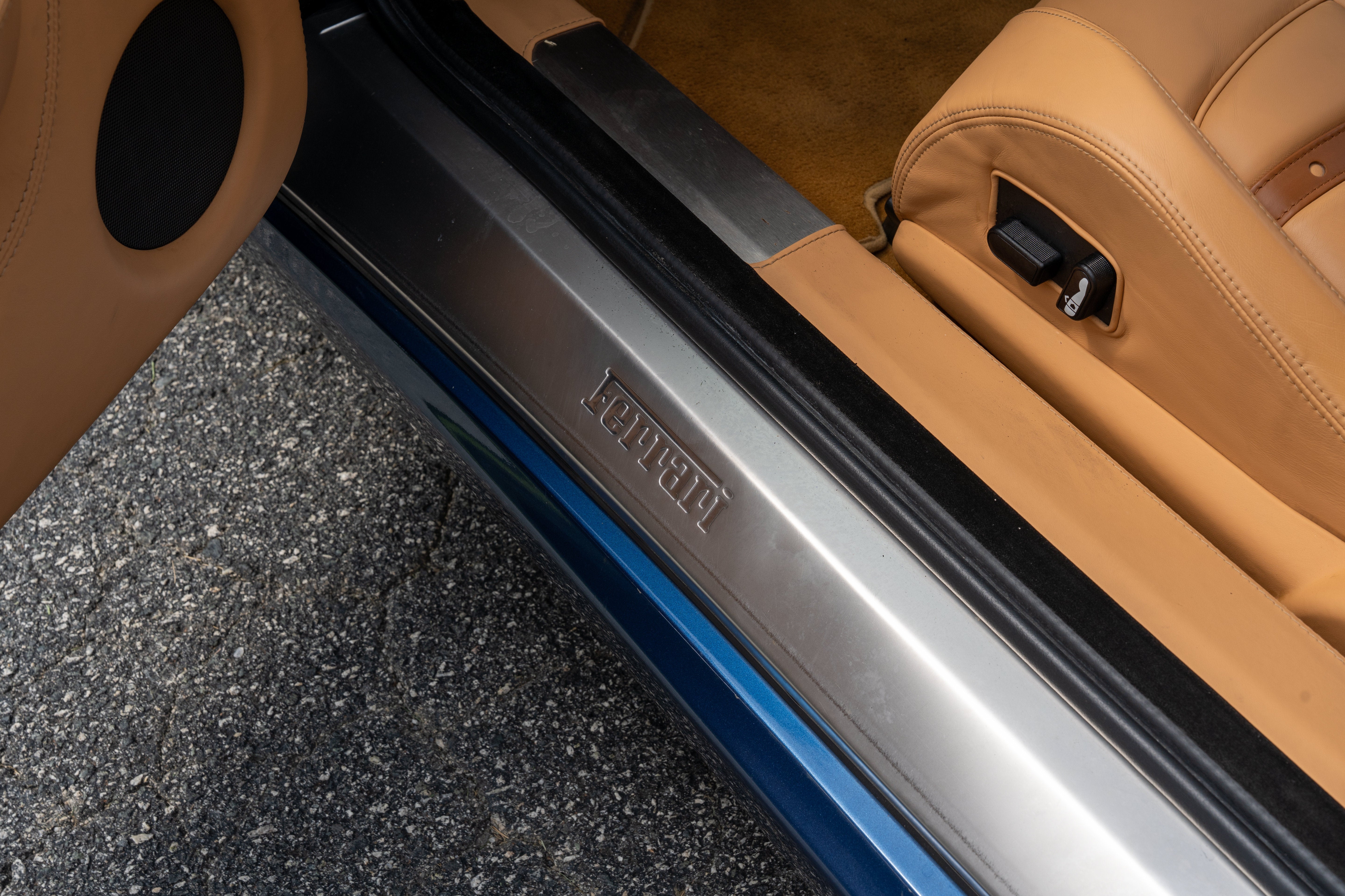 Used 2007 Blu Mirabeau Ferrari Berlinetta image 27