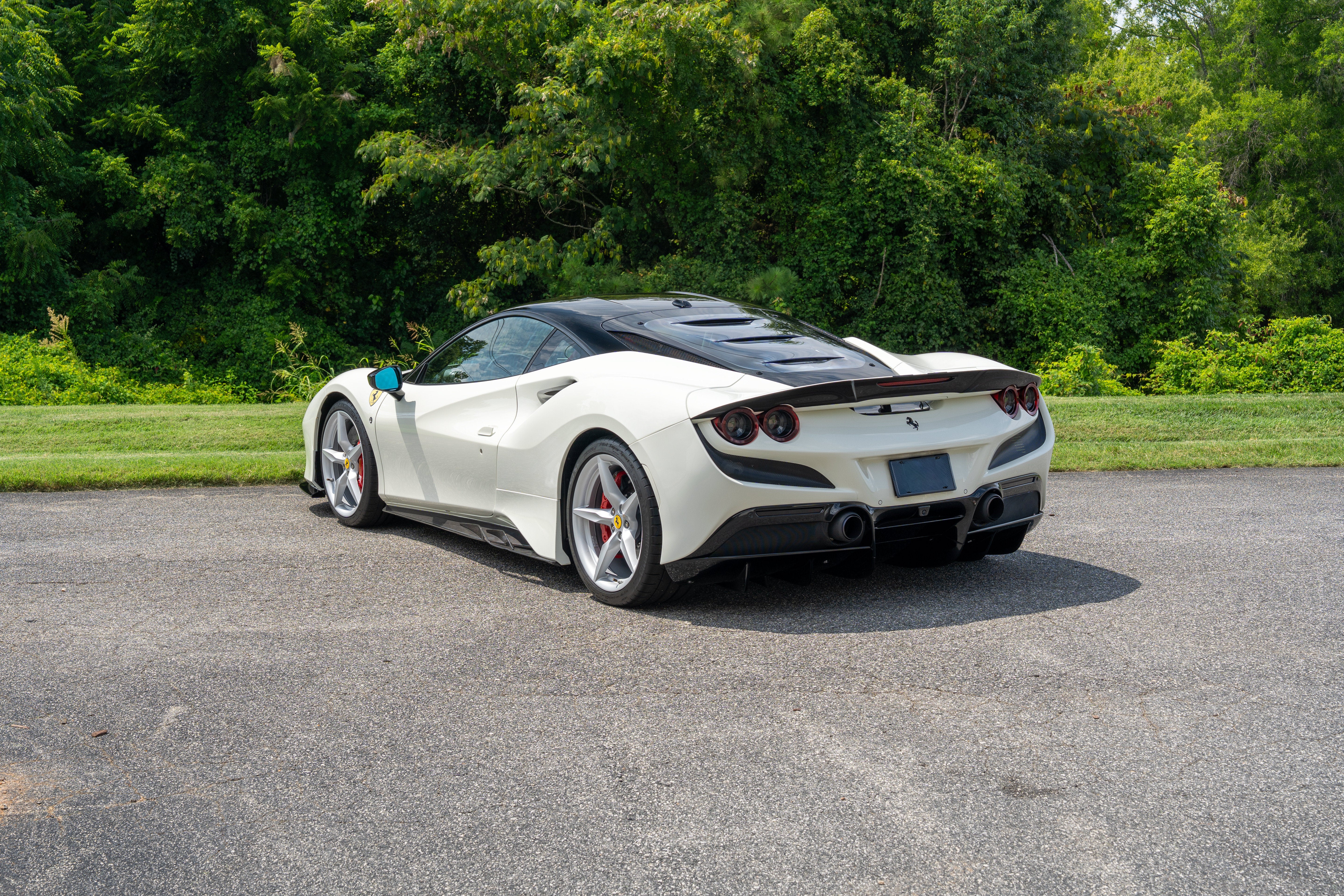 Used 2022 Bianco Avus Ferrari  image 2