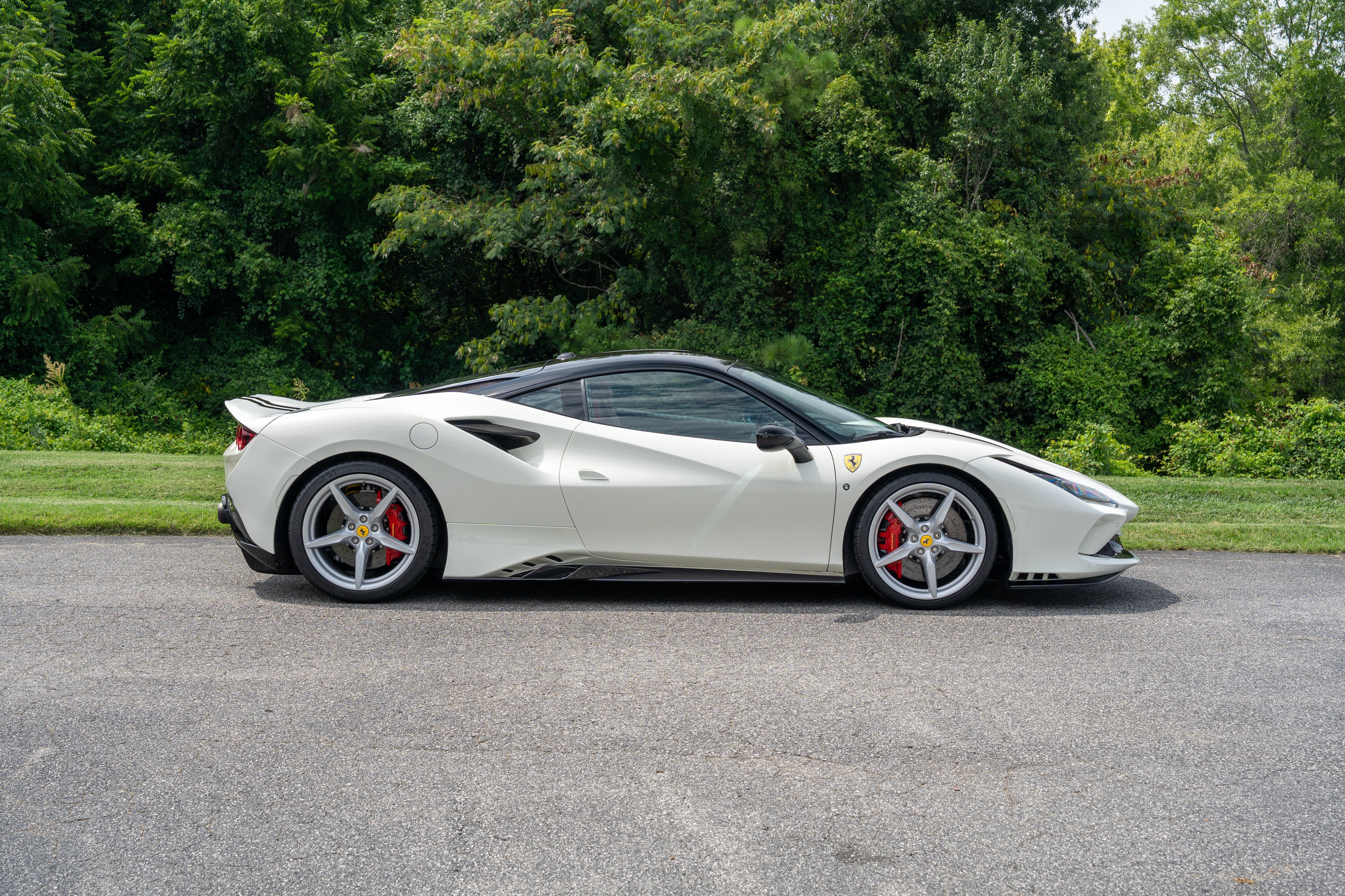Used 2022 Bianco Avus Ferrari  image 6