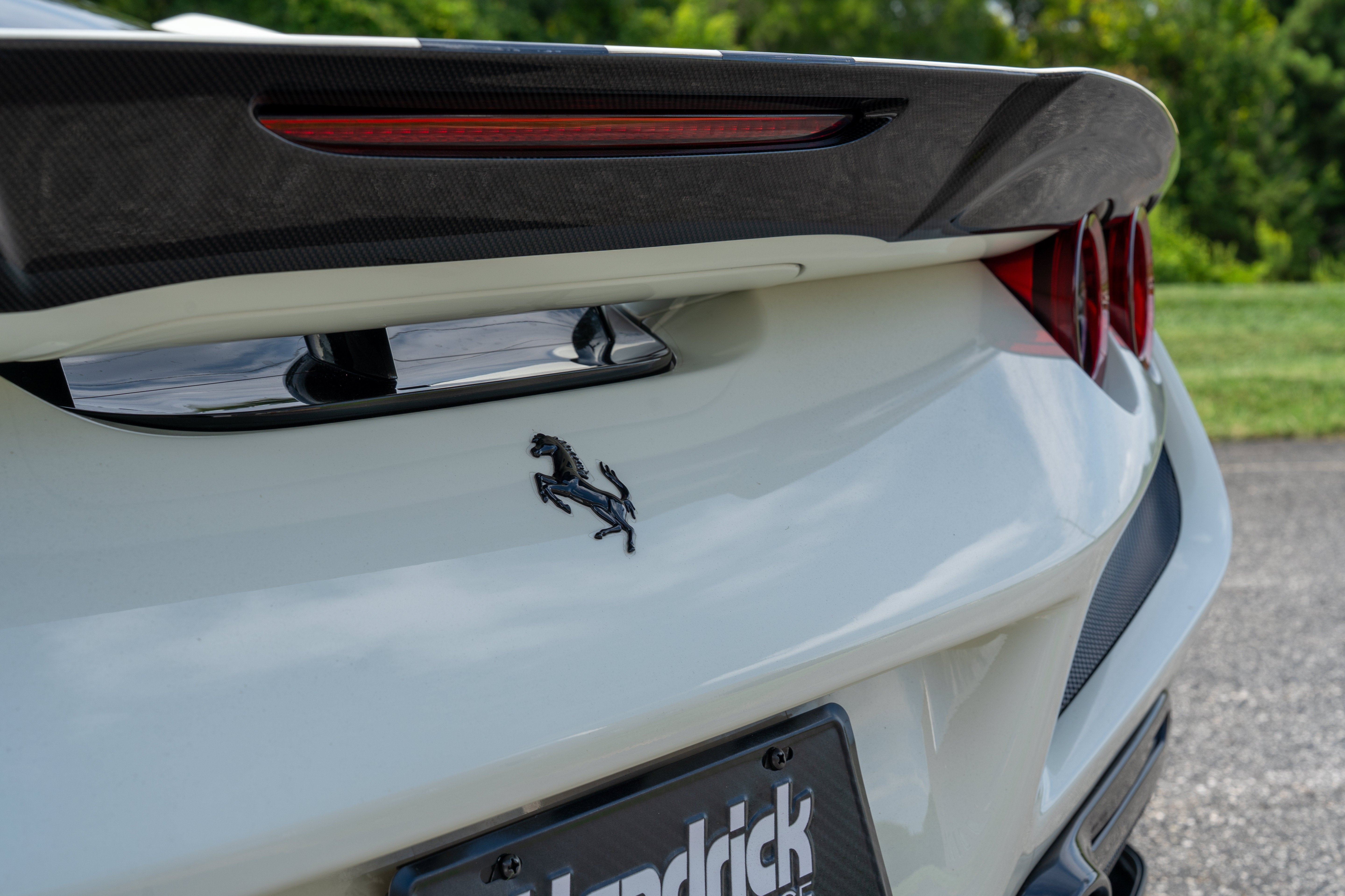 Used 2022 Bianco Avus Ferrari  image 17