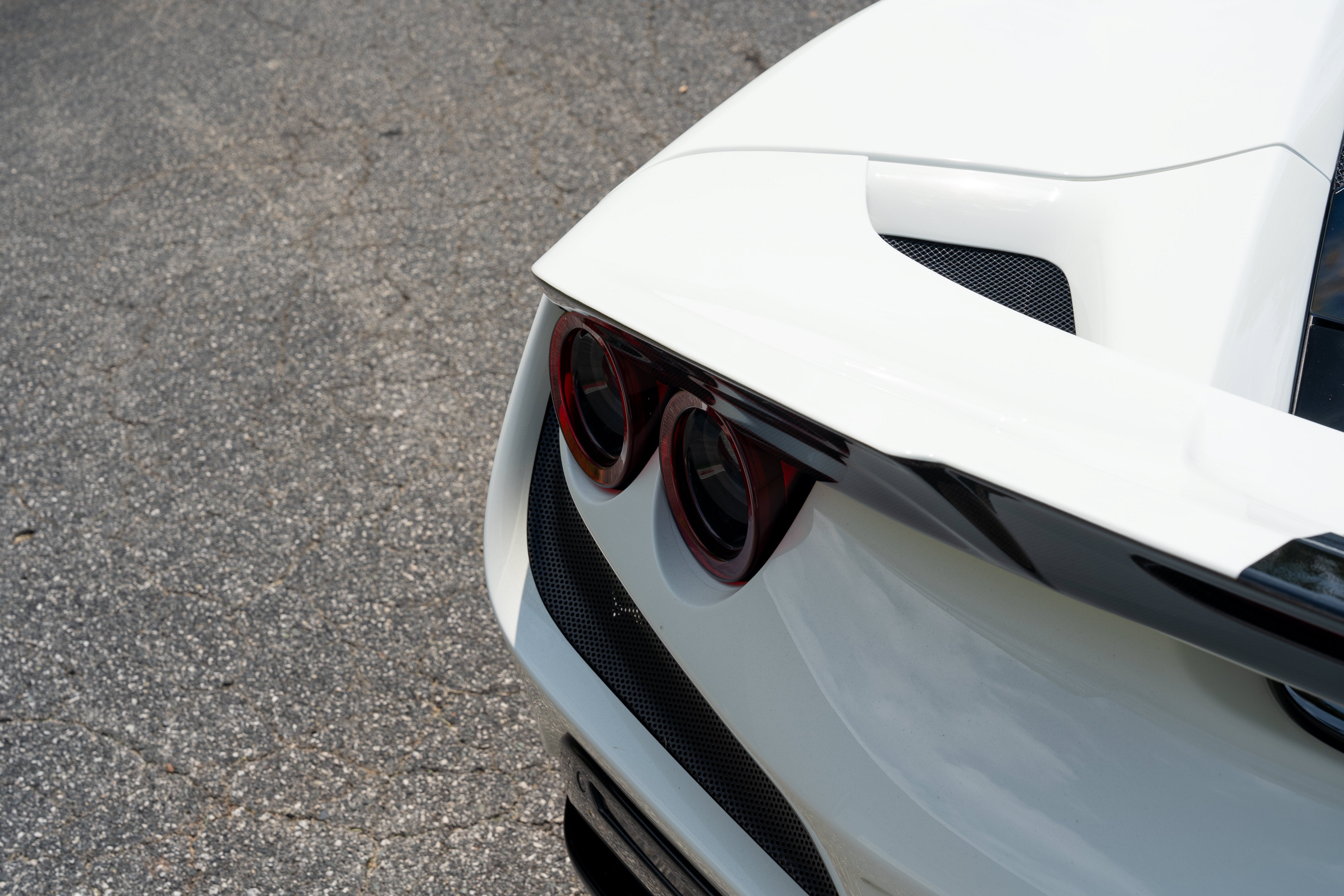 Used 2022 Bianco Avus Ferrari  image 19