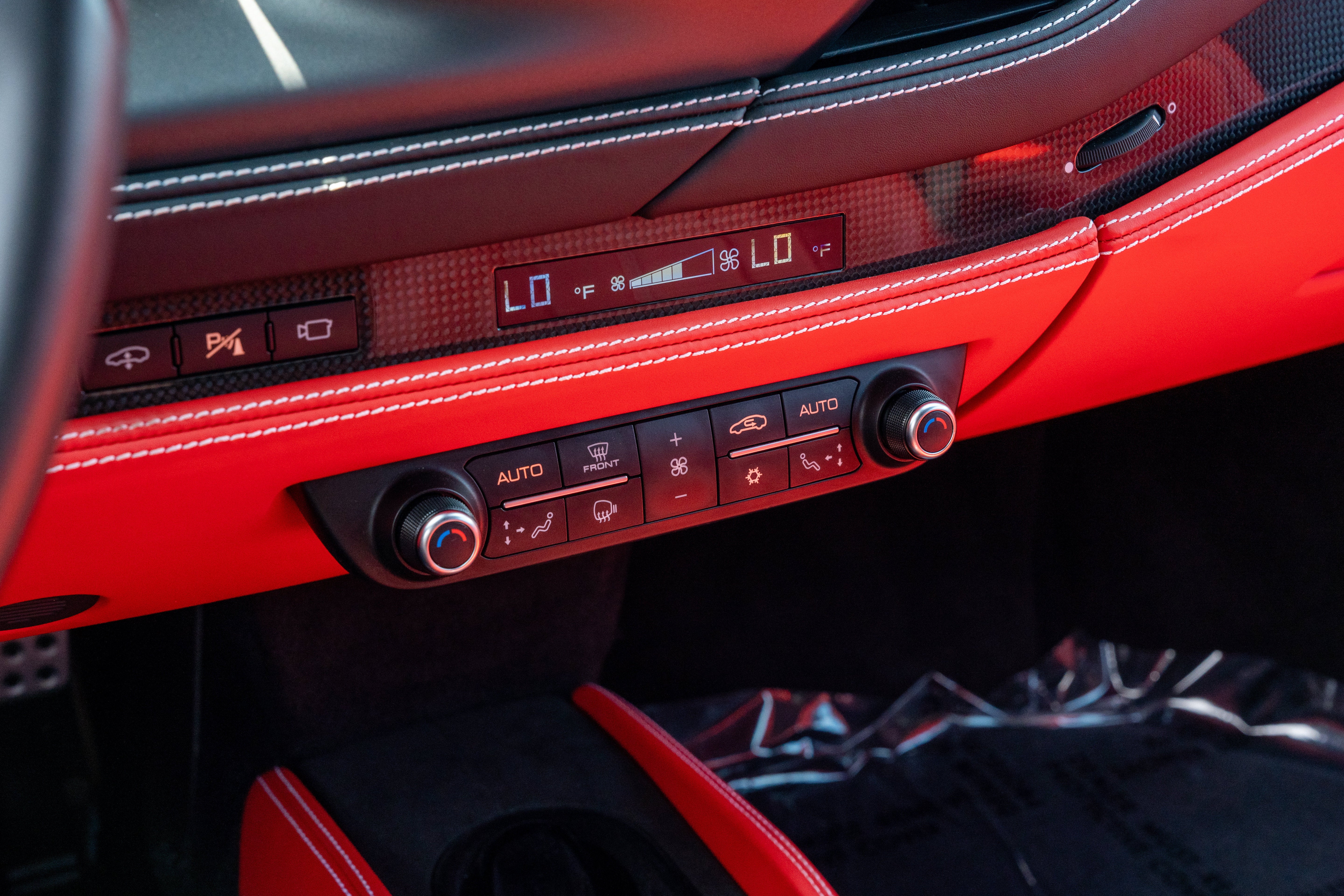 Used 2022 Bianco Avus Ferrari  image 39