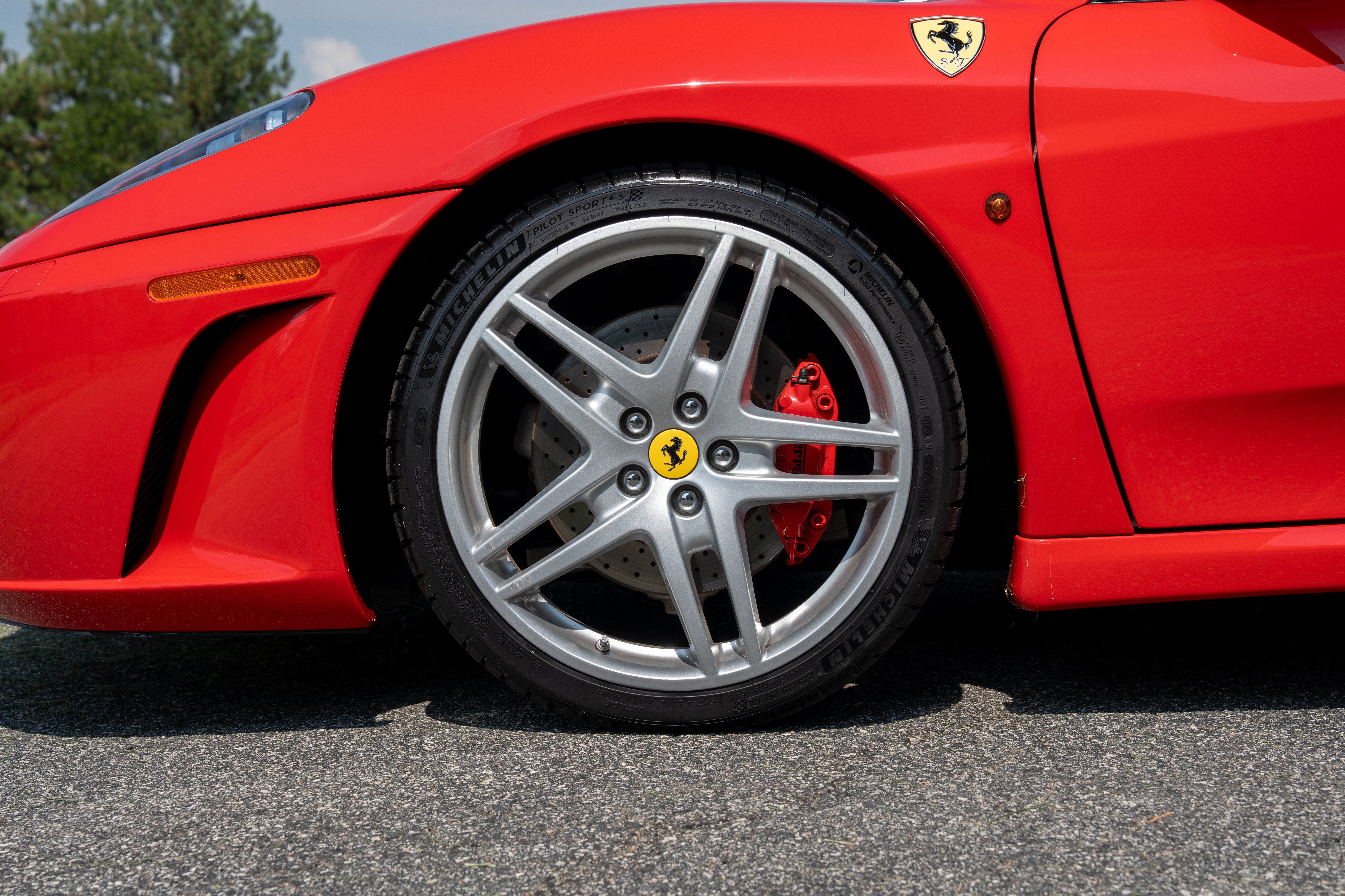Used 2006 Rosso Corsa Ferrari Berlinetta image 10