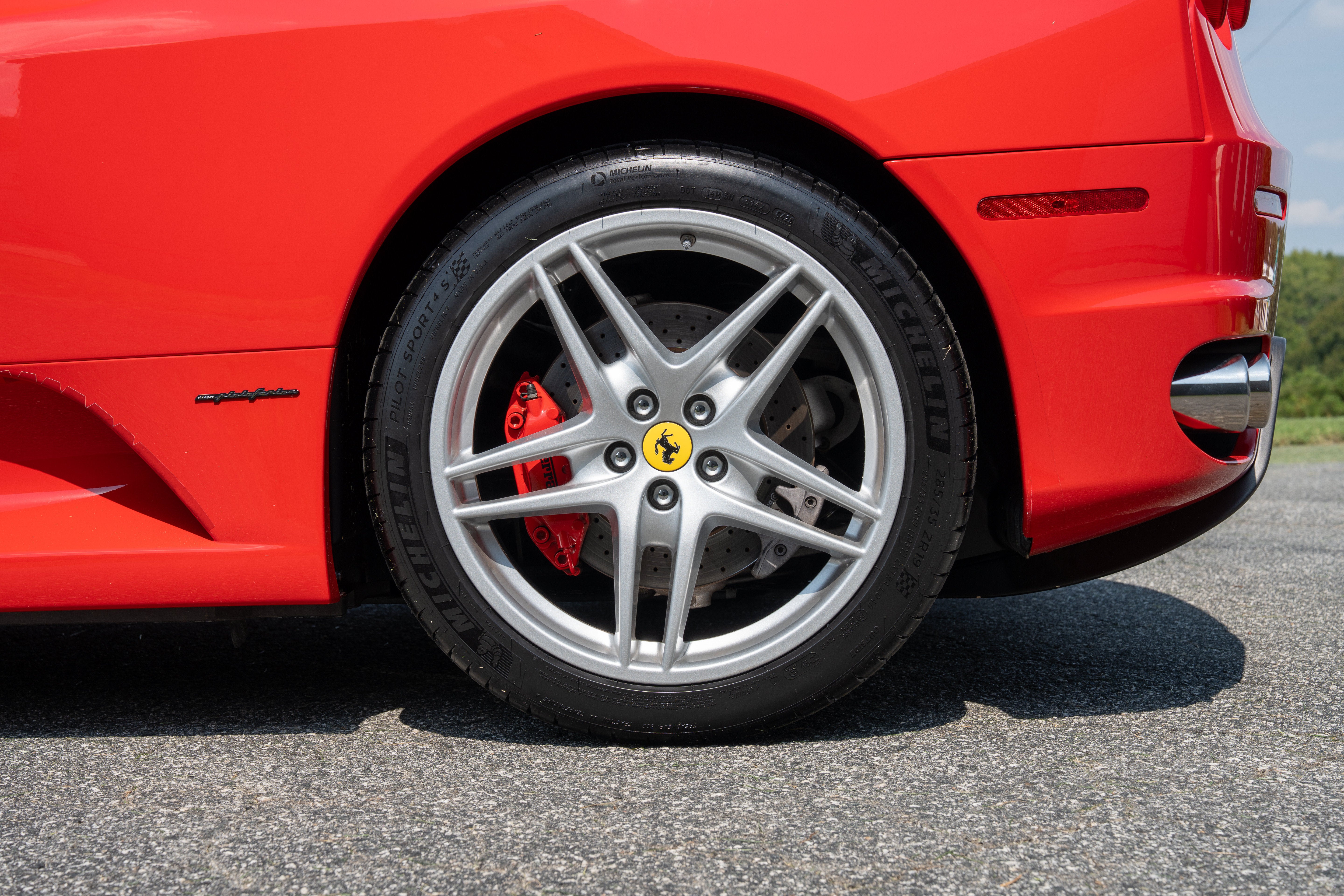 Used 2006 Rosso Corsa Ferrari Berlinetta image 11