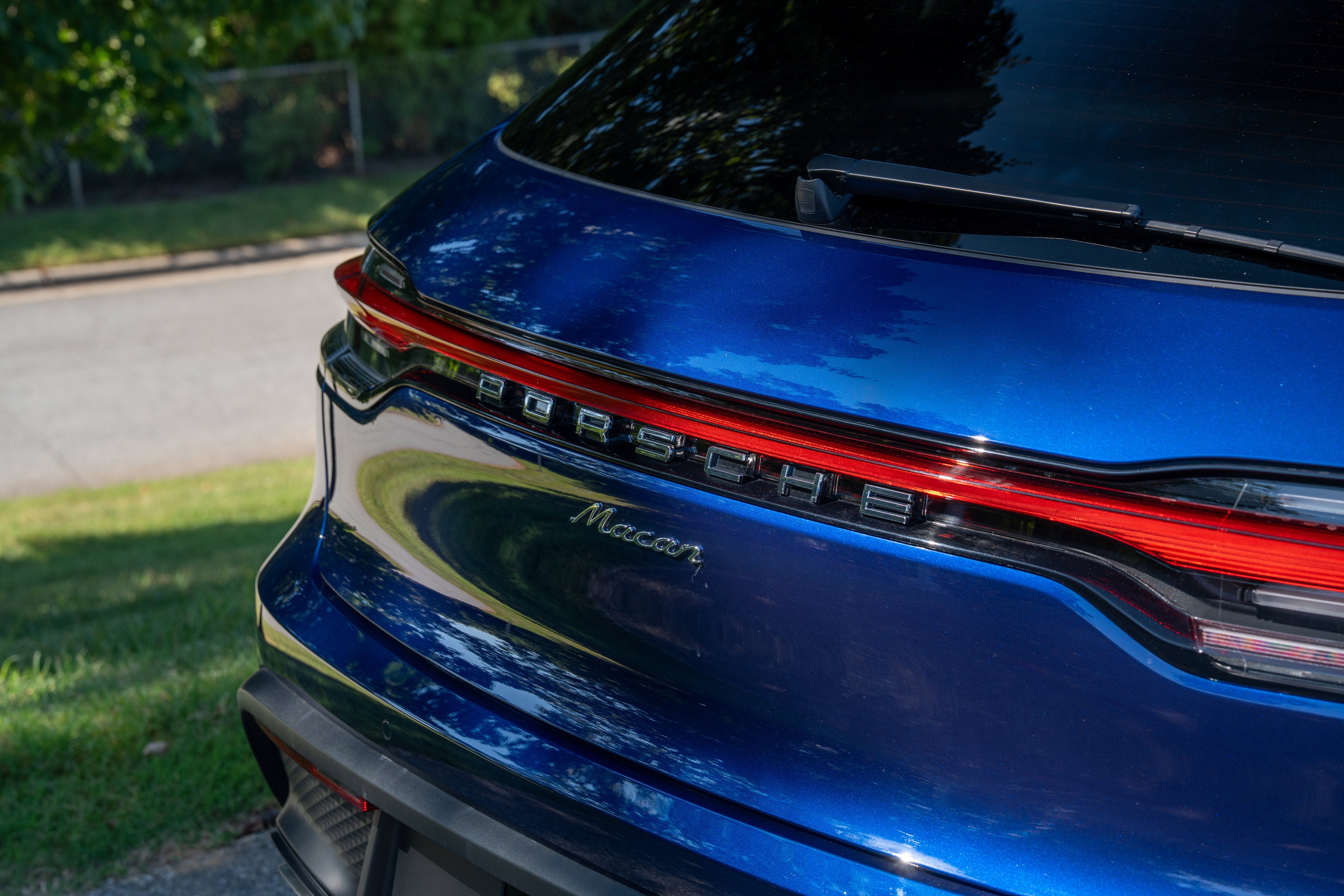 Used 2026 Gentian Blue Metallic Porsche  image 15