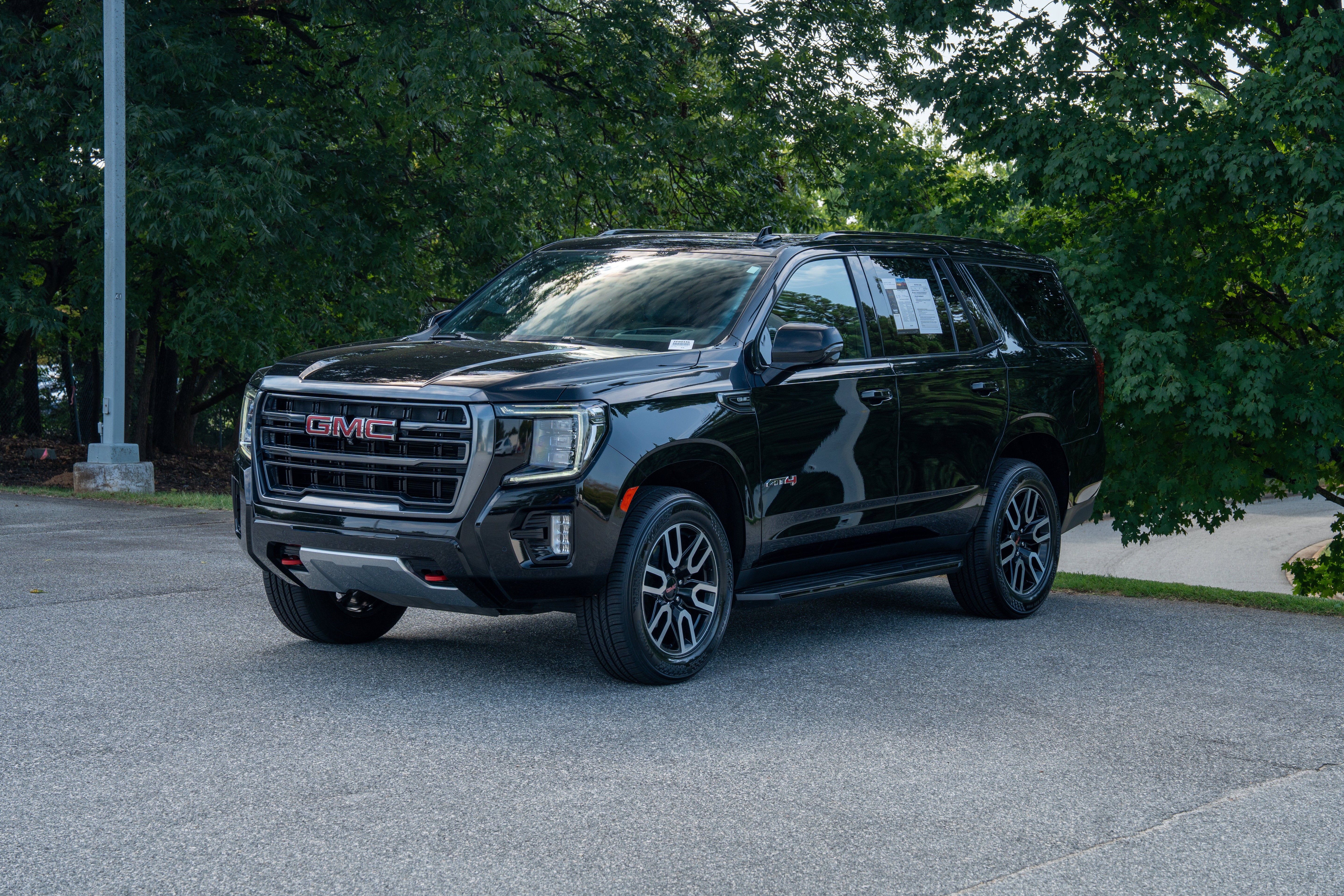 Used 2024 Onyx Black GMC AT4 image 3