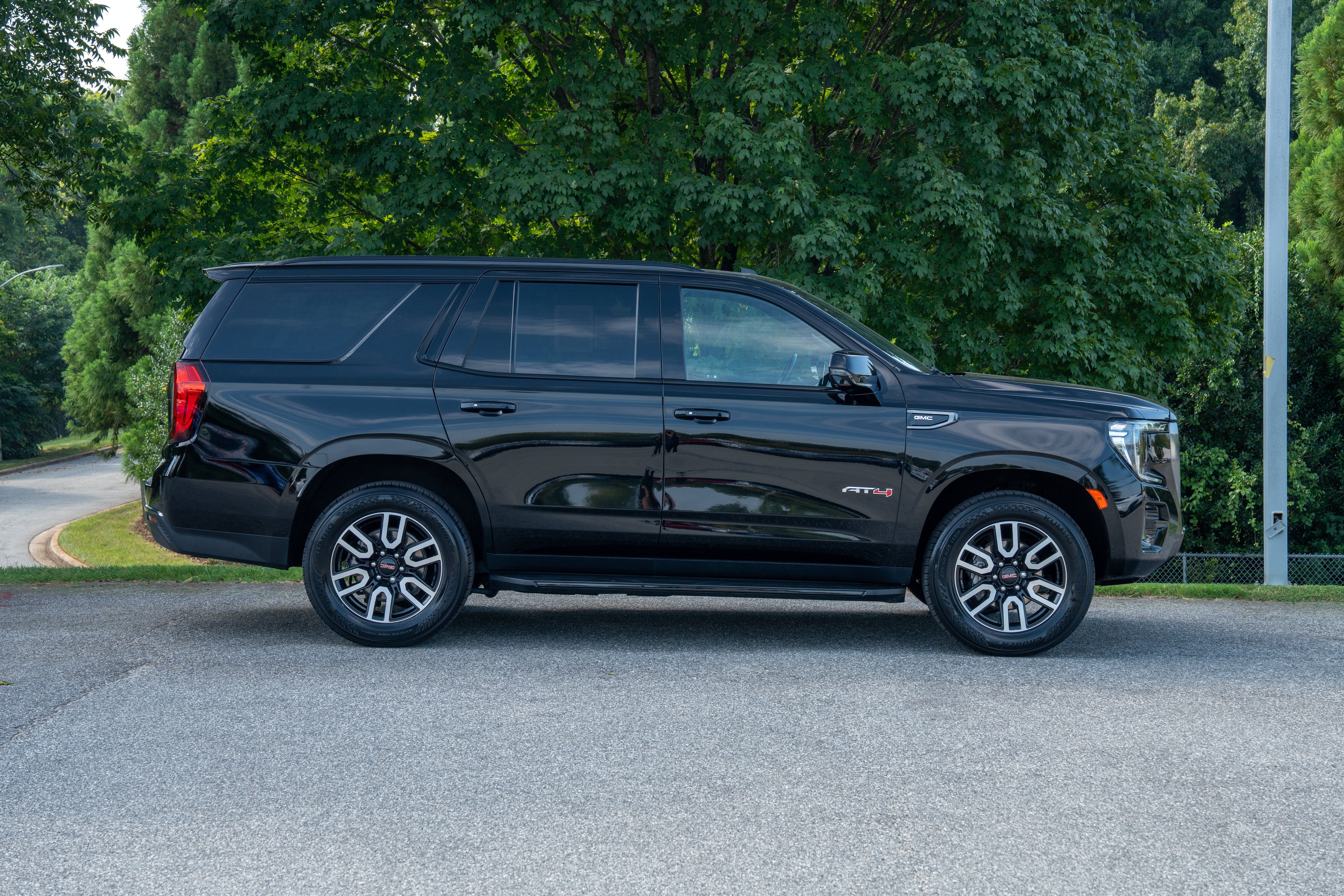 Used 2024 Onyx Black GMC AT4 image 9