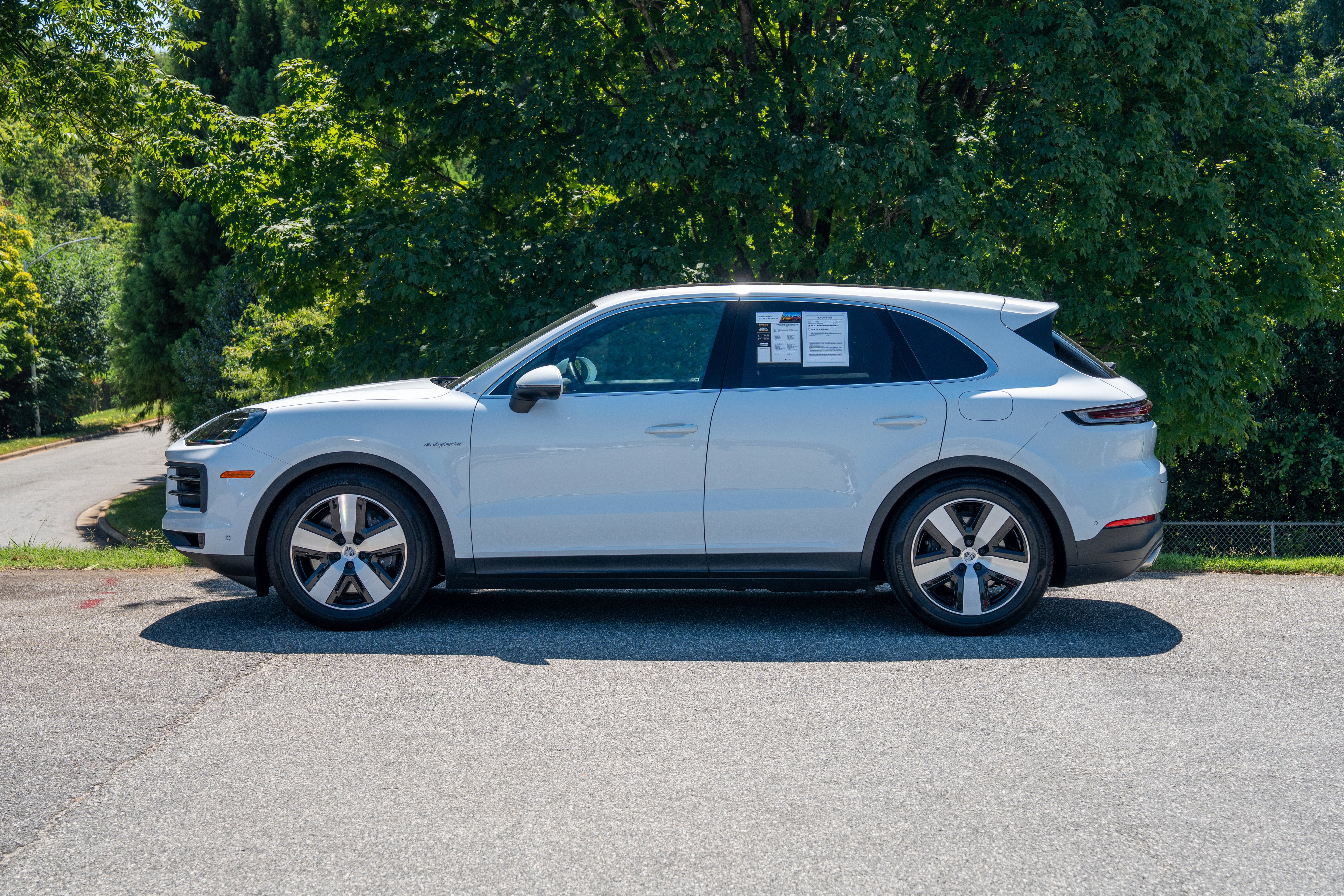 Used 2026 Carrara White Metallic Porsche E-Hybrid image 2
