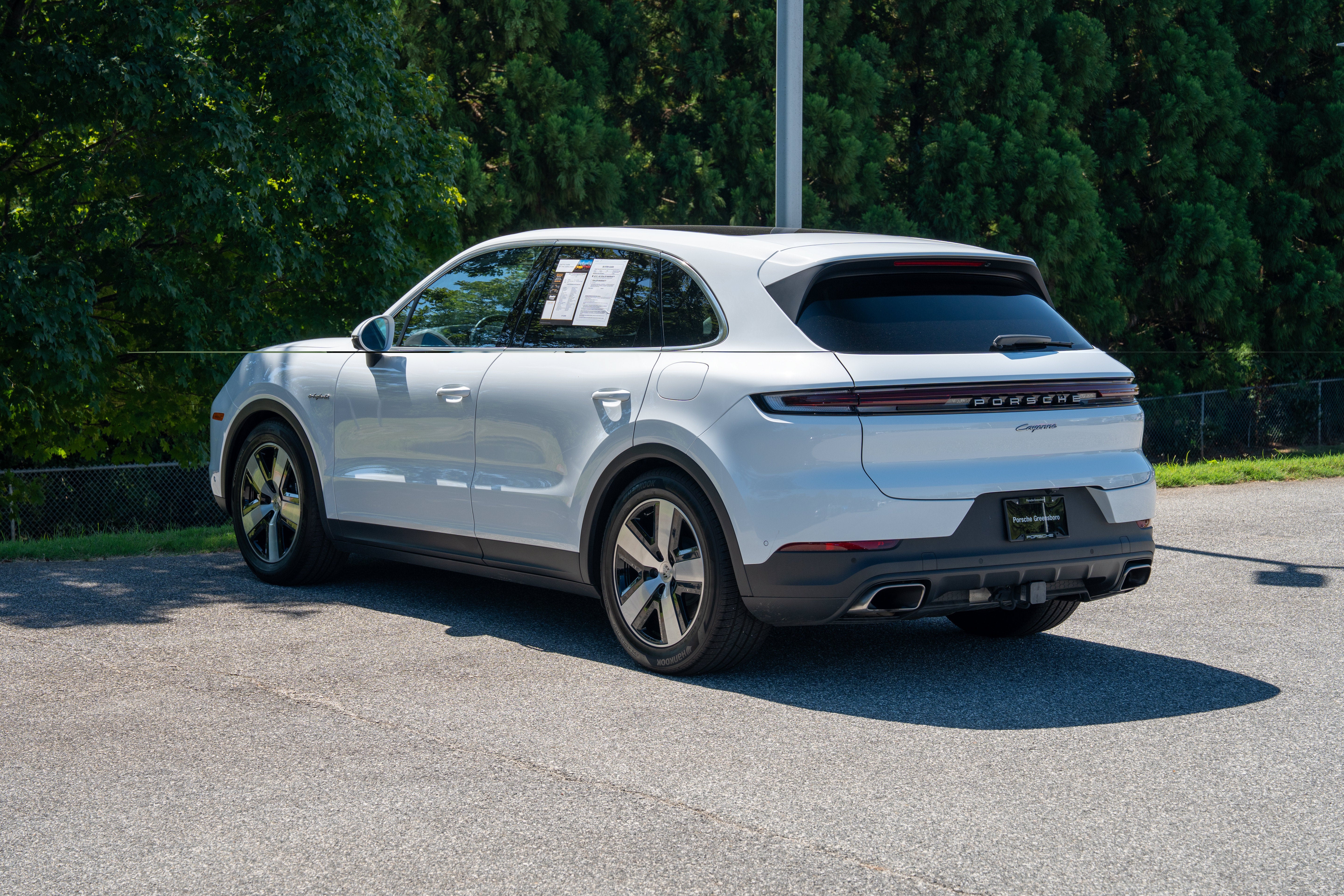 Used 2026 Carrara White Metallic Porsche E-Hybrid image 3