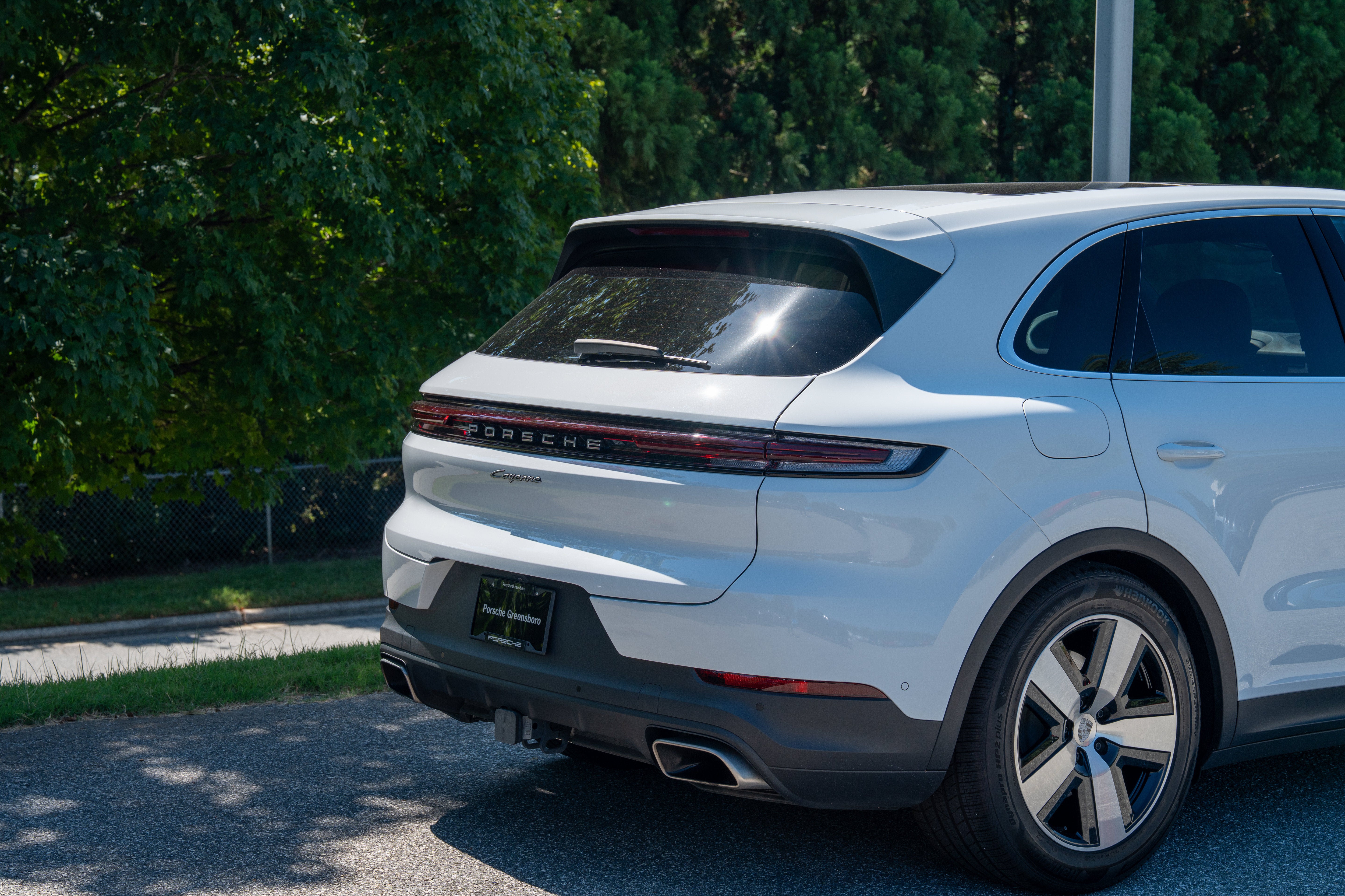 Used 2026 Carrara White Metallic Porsche E-Hybrid image 13
