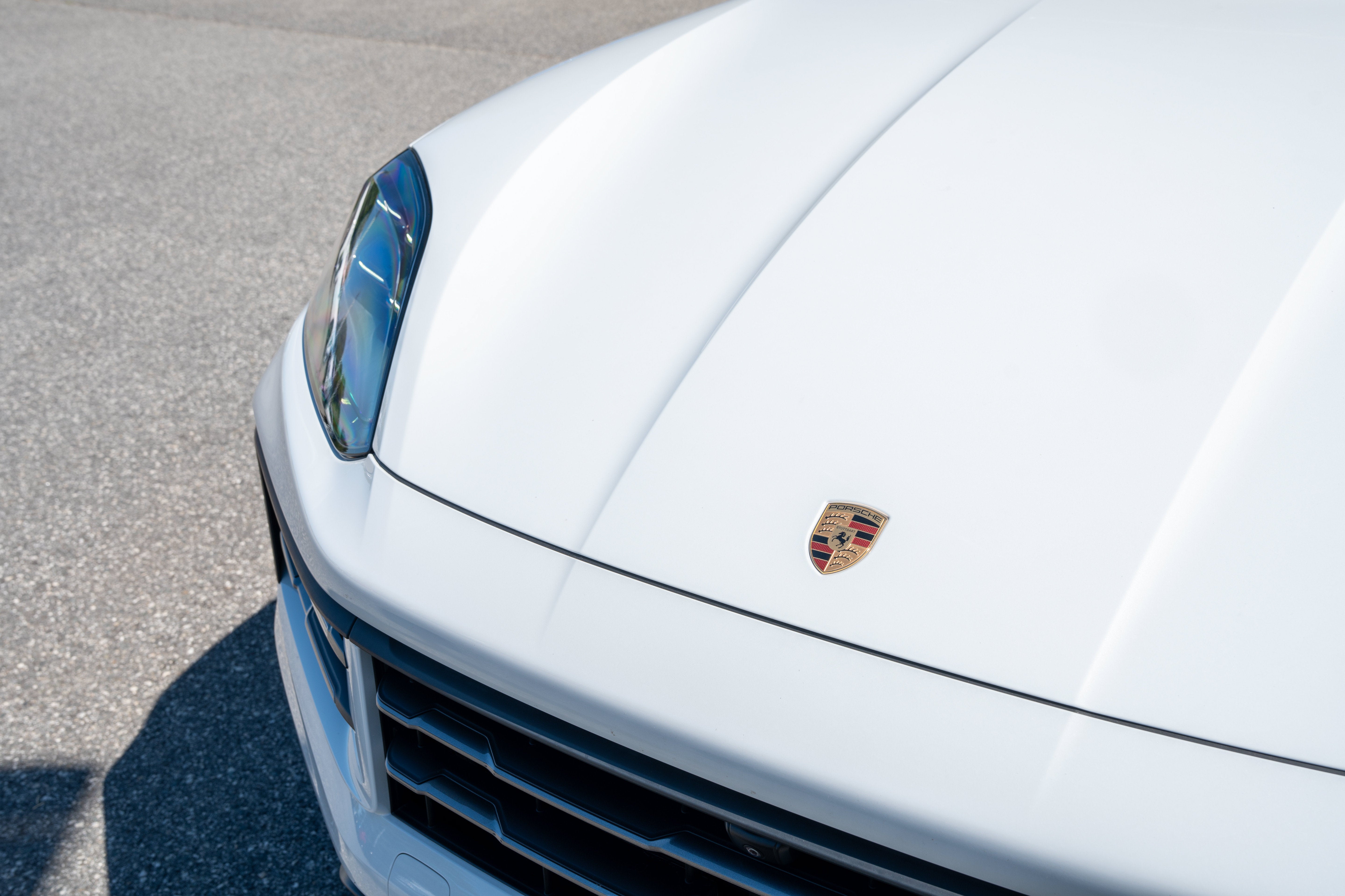 Used 2026 Carrara White Metallic Porsche E-Hybrid image 18