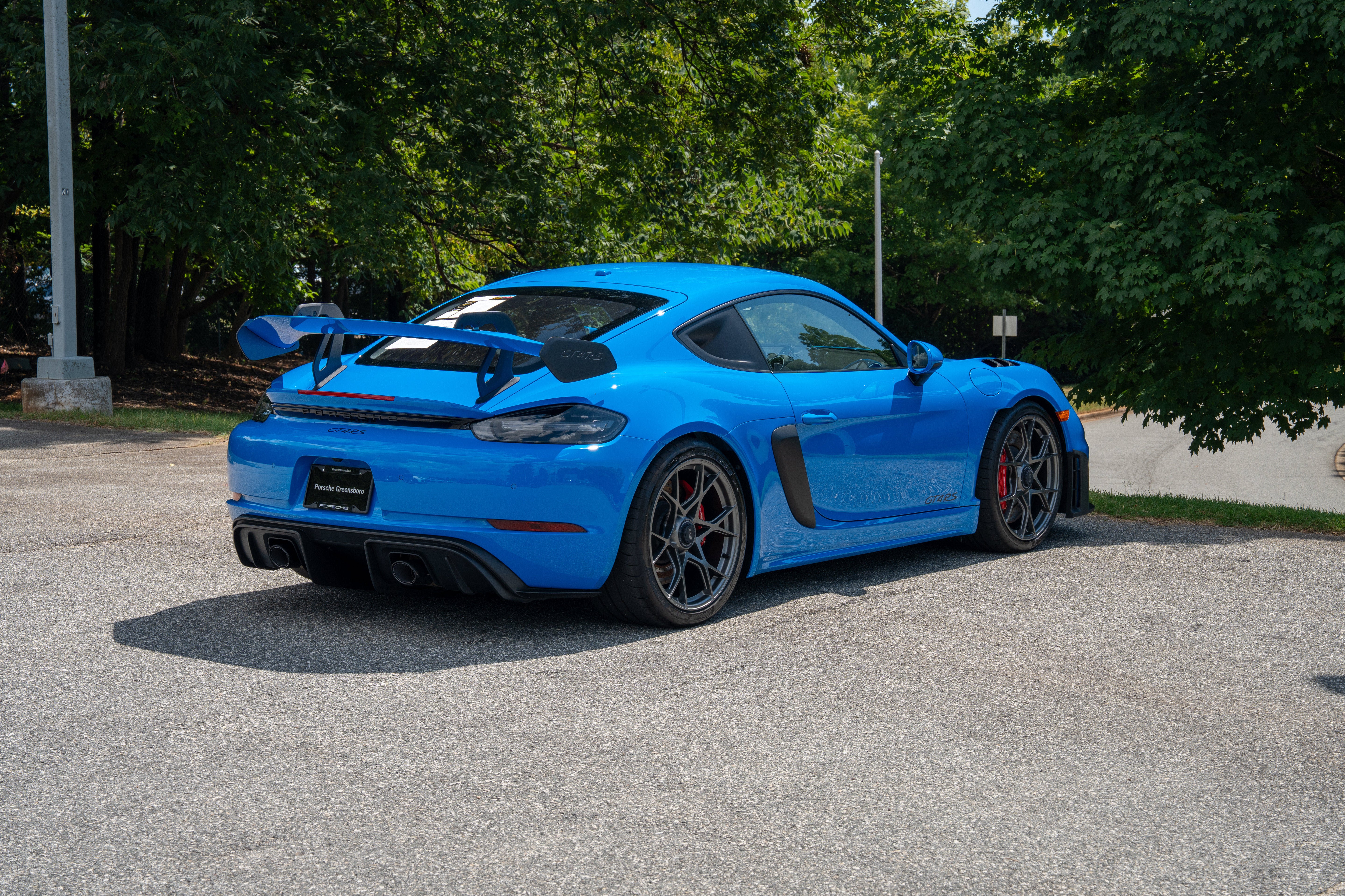Used 2025 SHARK BLUE Porsche GT4 RS image 7