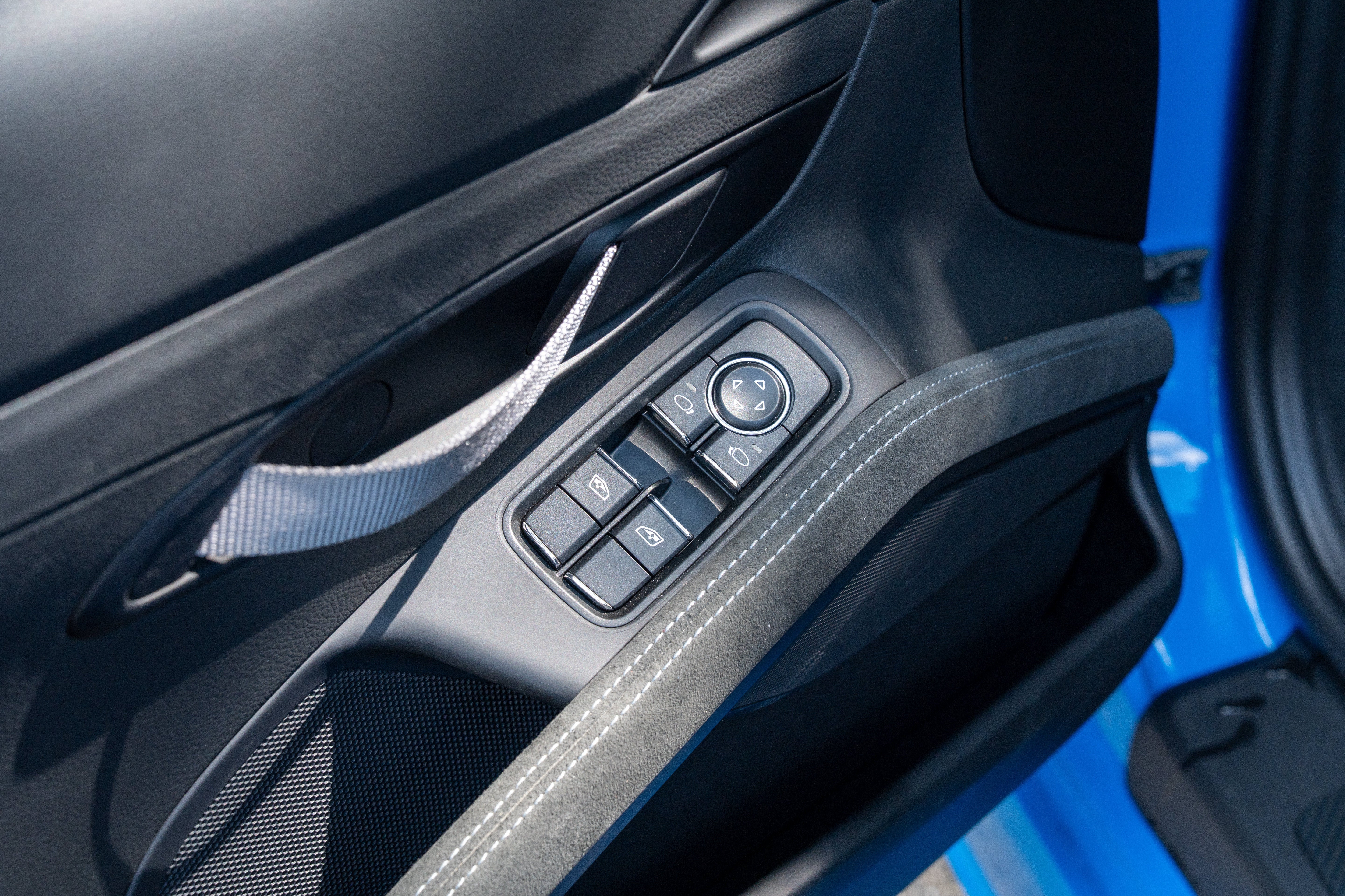 Used 2025 SHARK BLUE Porsche GT4 RS image 22
