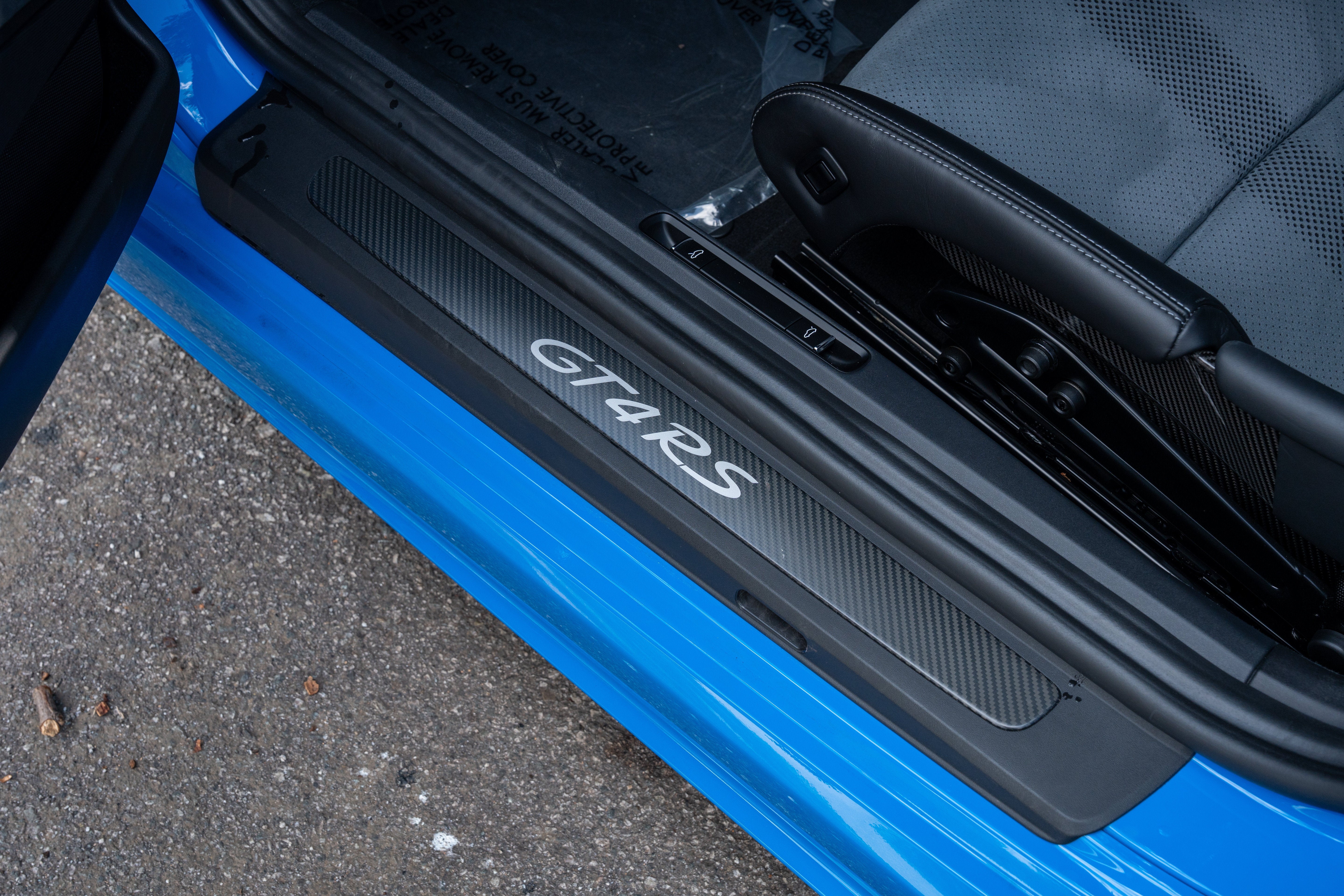 Used 2025 SHARK BLUE Porsche GT4 RS image 23