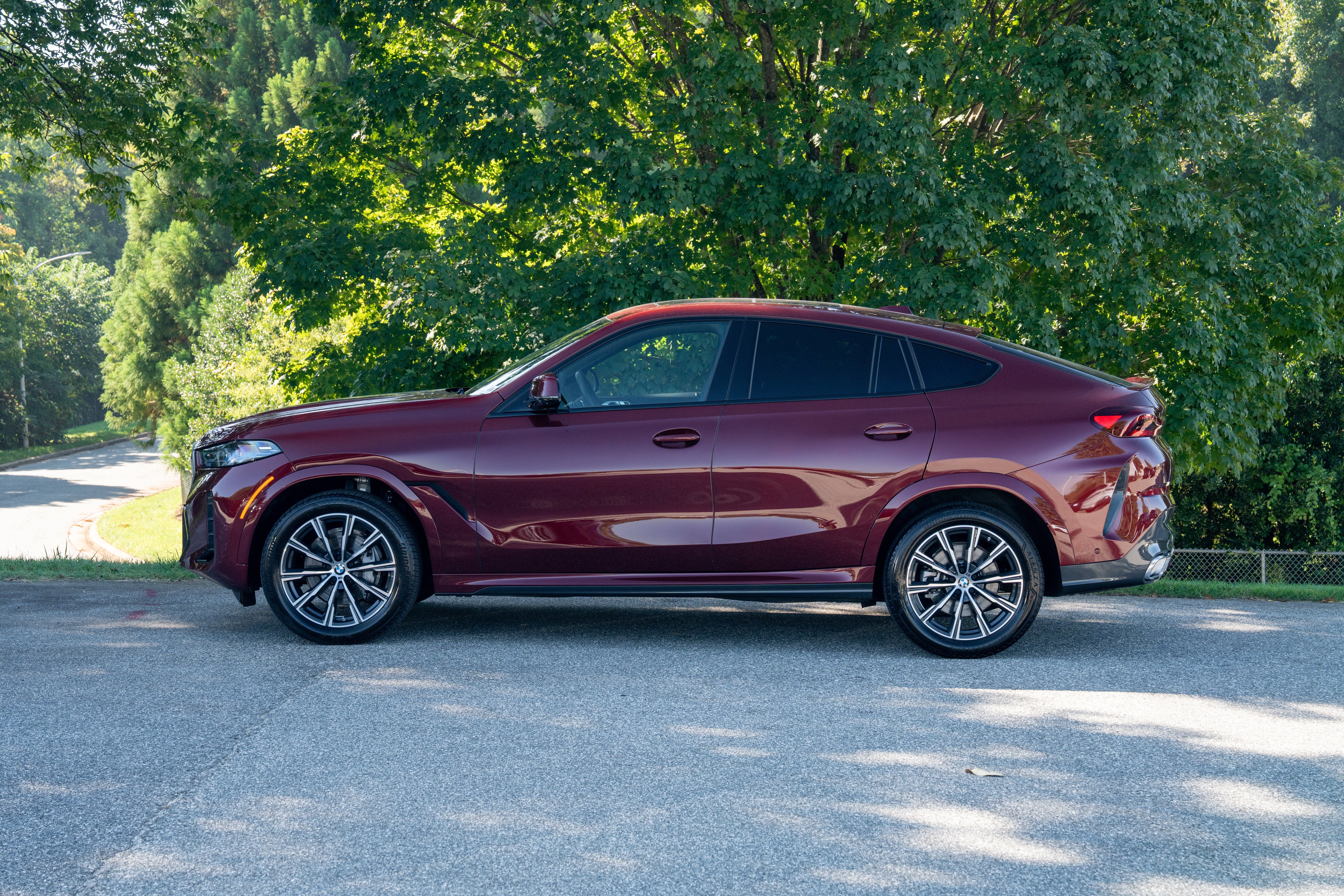 Used 2026 Aventurin Red Metallic BMW xDrive40i image 5