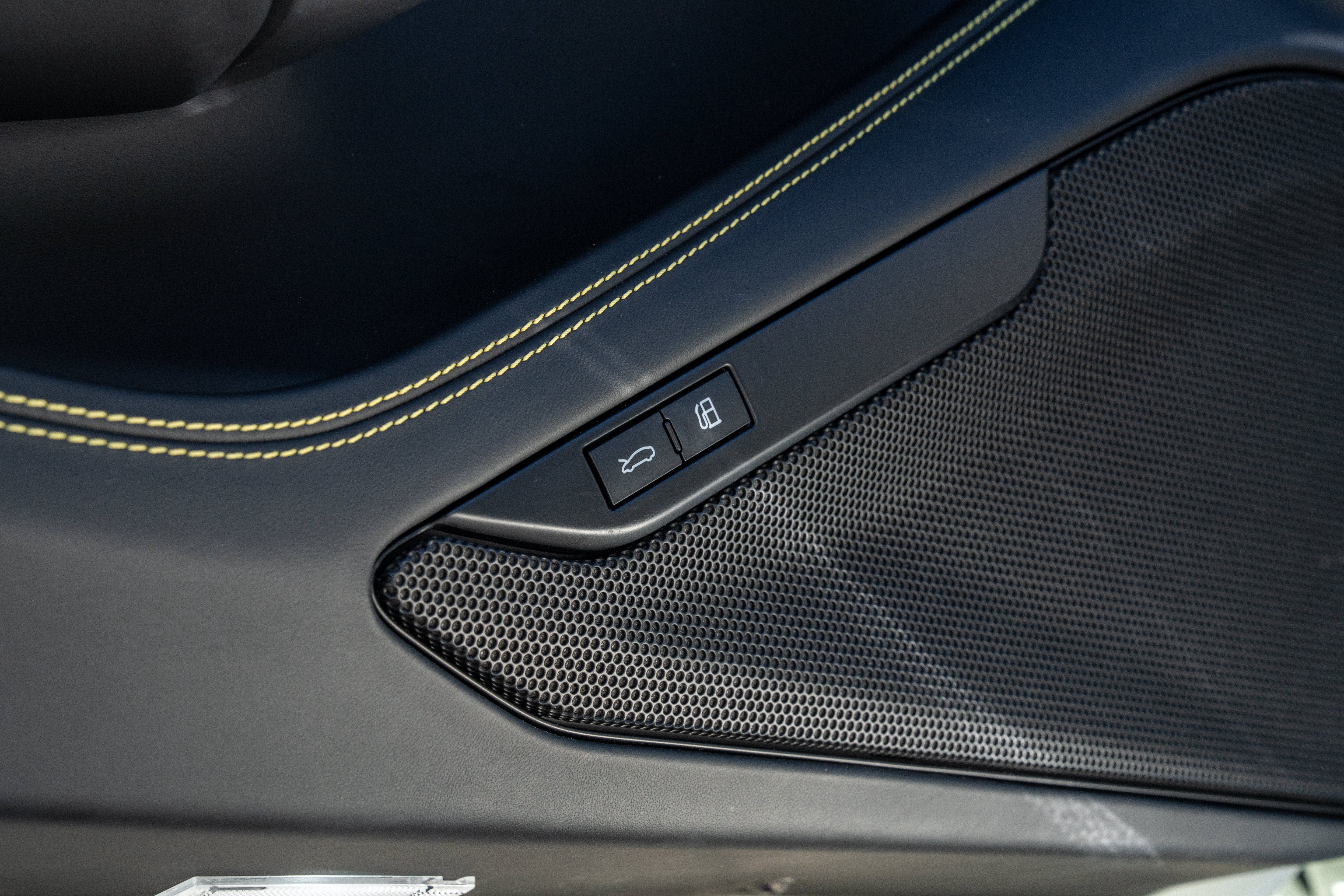 Certified Used 2021 Bianco Avus Ferrari  image 29