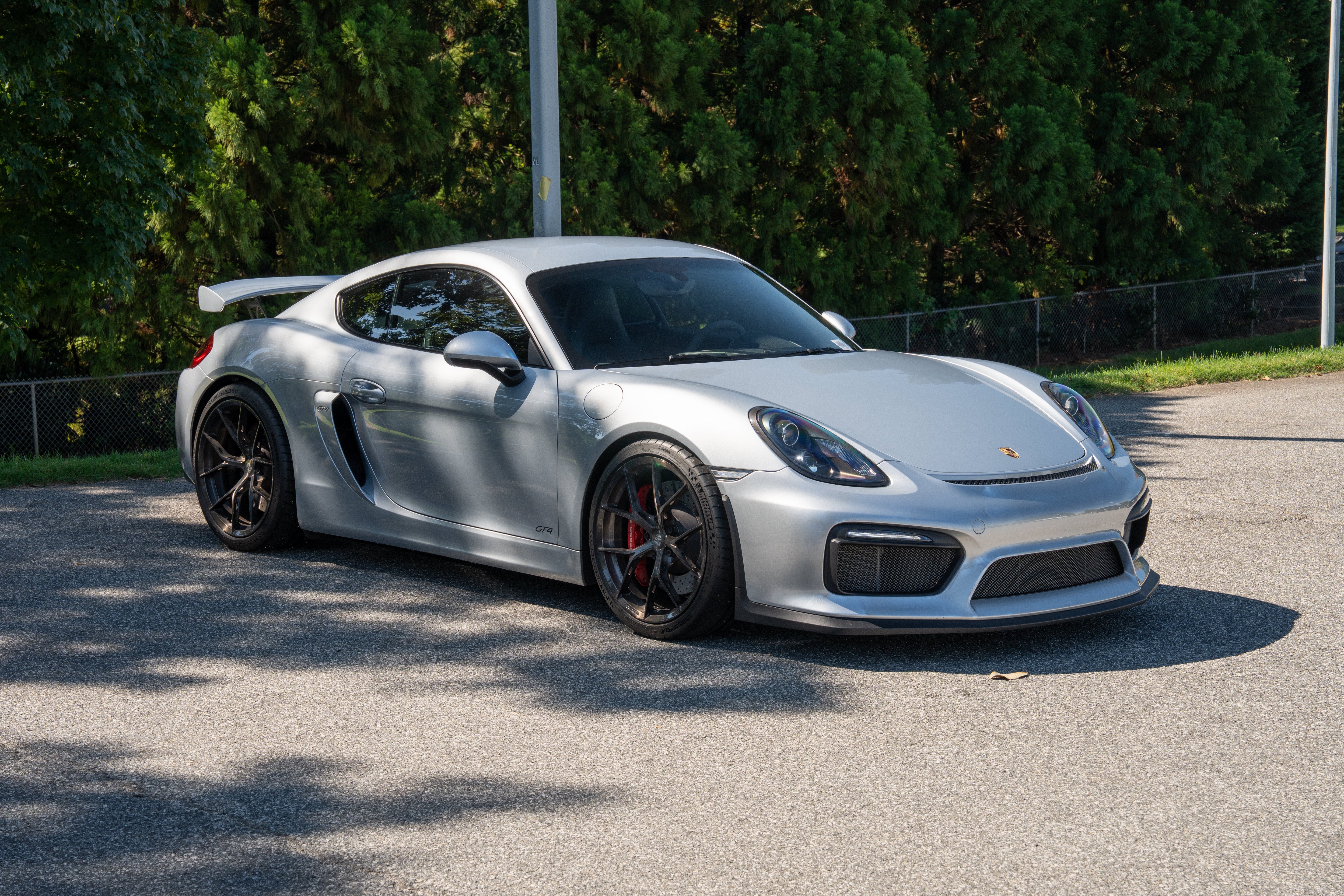 Used 2016 Silver Porsche GT4 image 9