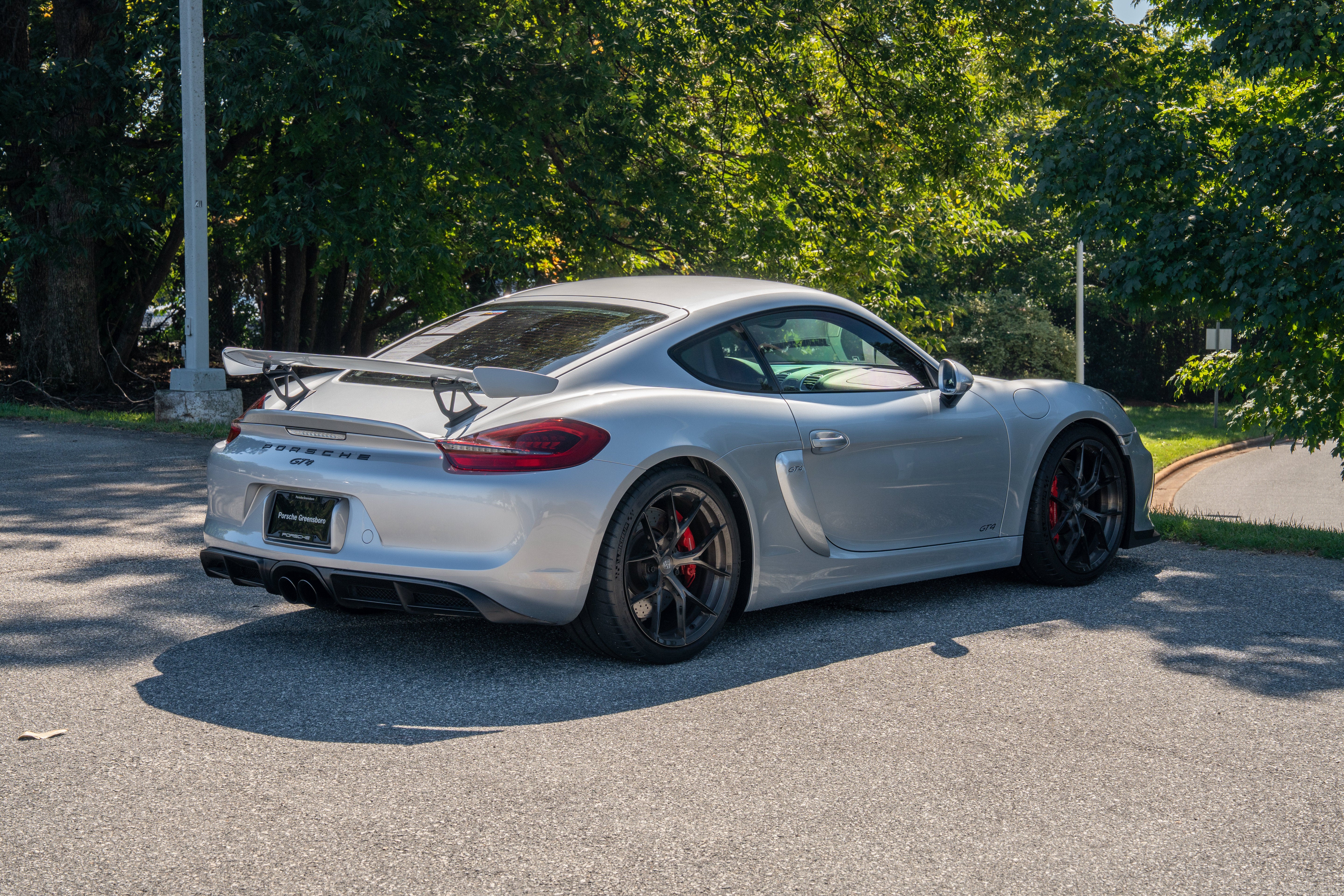 Used 2016 Silver Porsche GT4 image 7