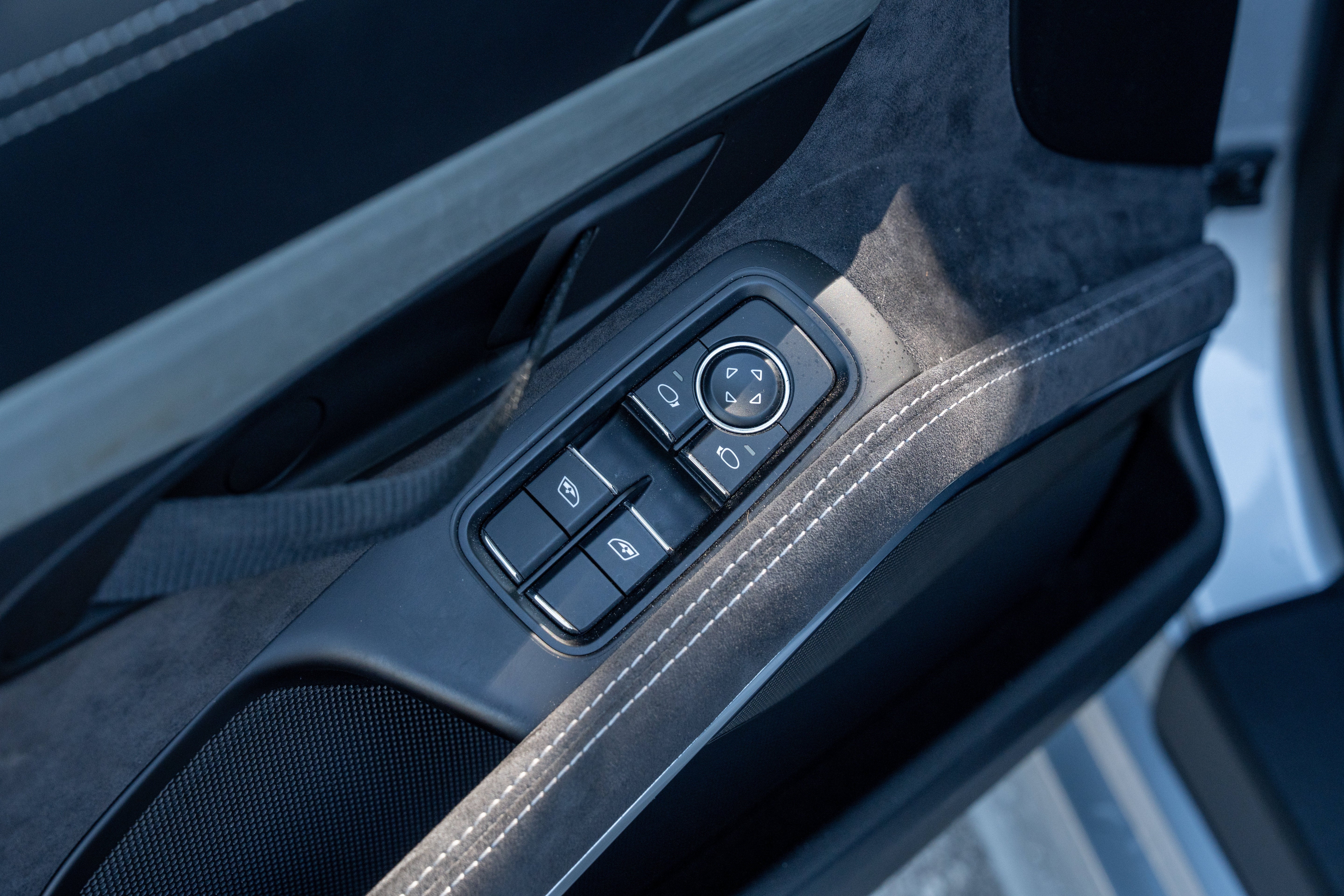 Used 2016 Silver Porsche GT4 image 22