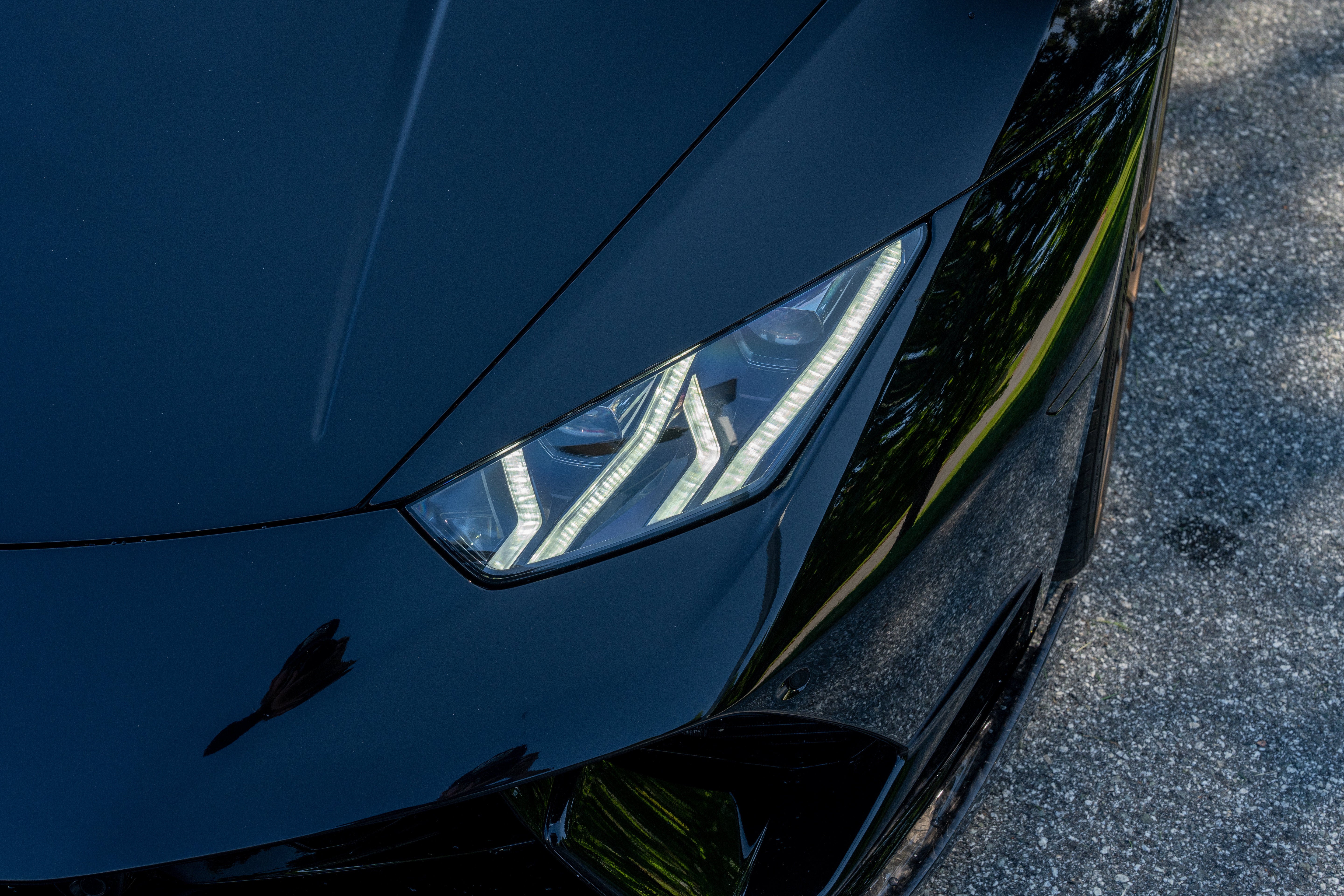 Used 2019 Nero Noctis Lamborghini Performante image 4